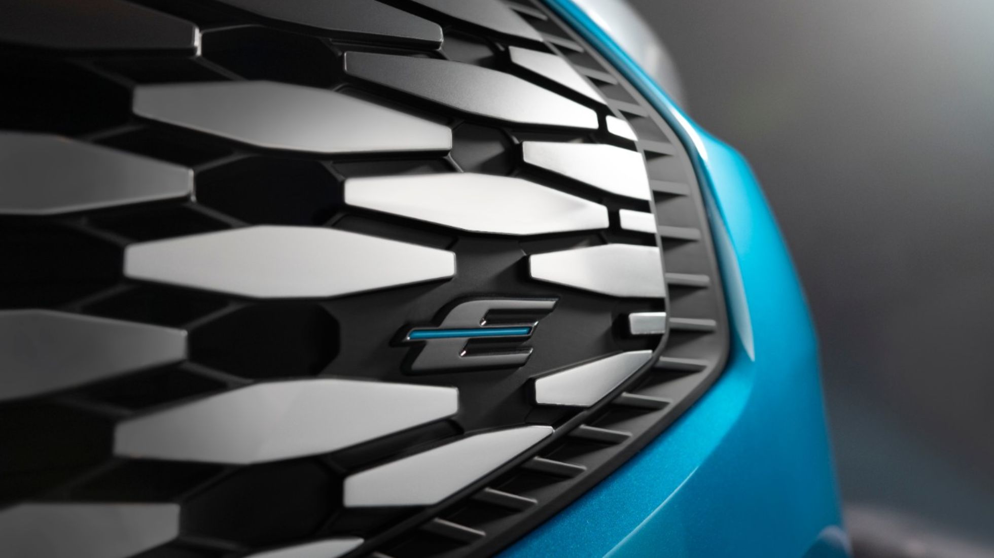 627a0e7a109fcad40b553b50_Ford-e-Transit-TopGear-SA-Grille.jpg