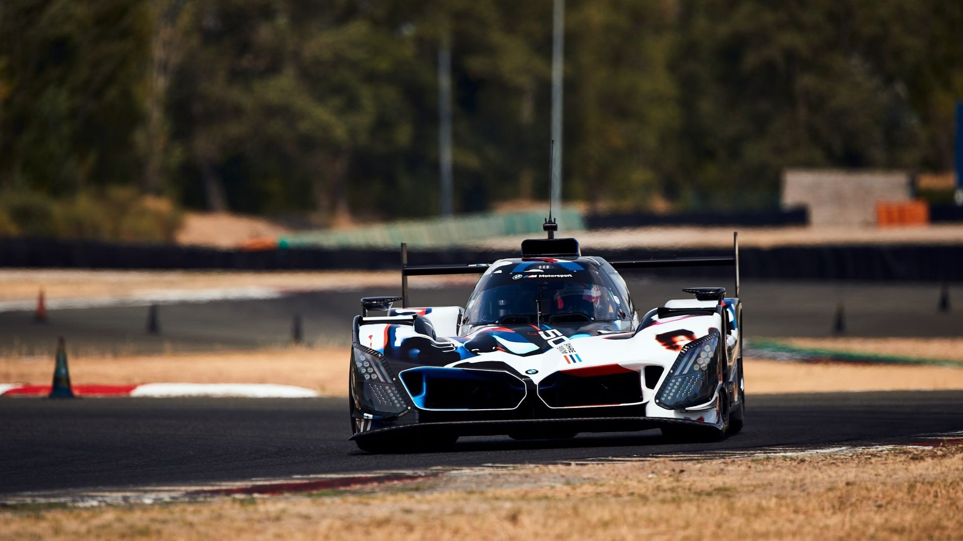 62e263e2d6635ba6cbb36765_BMW-M-Hybrid-V8-WEC-TopGear-SA-6.jpg
