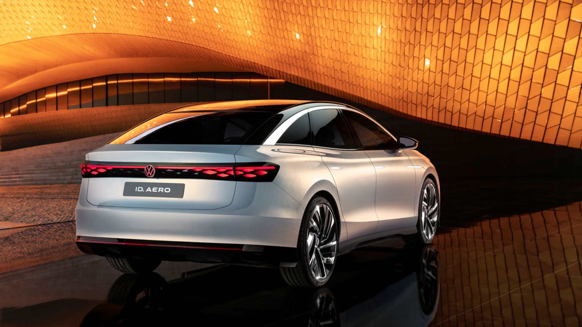 62e8eae11a32b49e9b84ecdb_VW-ID.-Aero-TopGear-SA-Rear-2.jpg