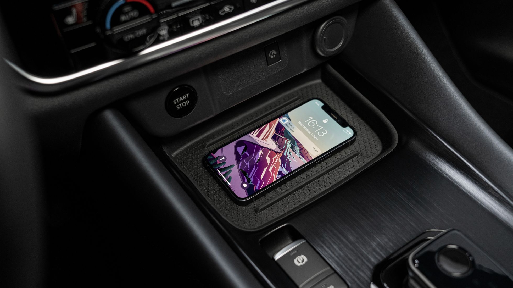 62fdff88a93bcf79fe60757f_Qashqai_e-PWR2022_Interiors_High_079.JPG