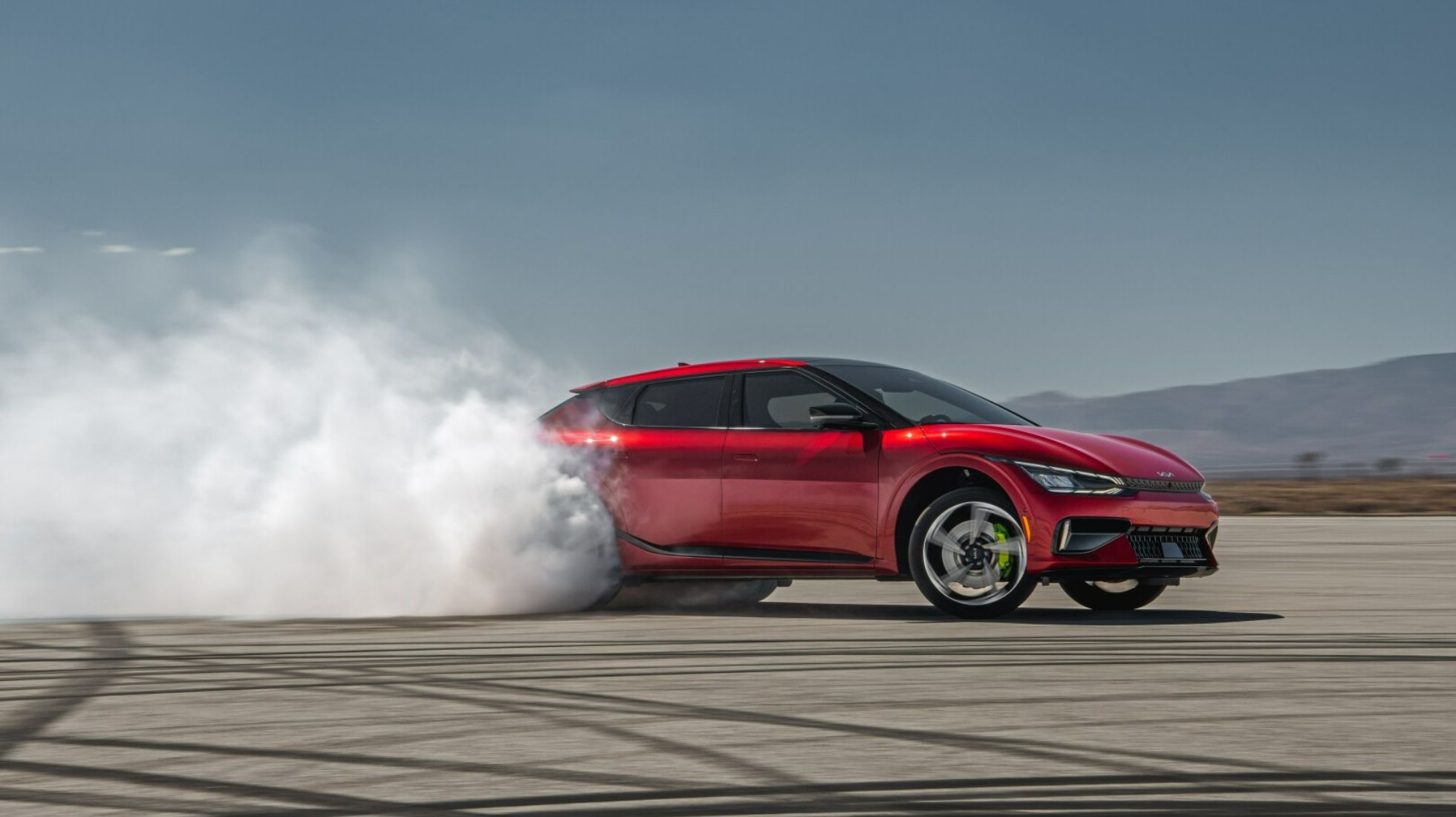 6304a3cdb2cd241bae9de1ee_Kia-EV6-GT-TopGear-SA-Drift.jpg