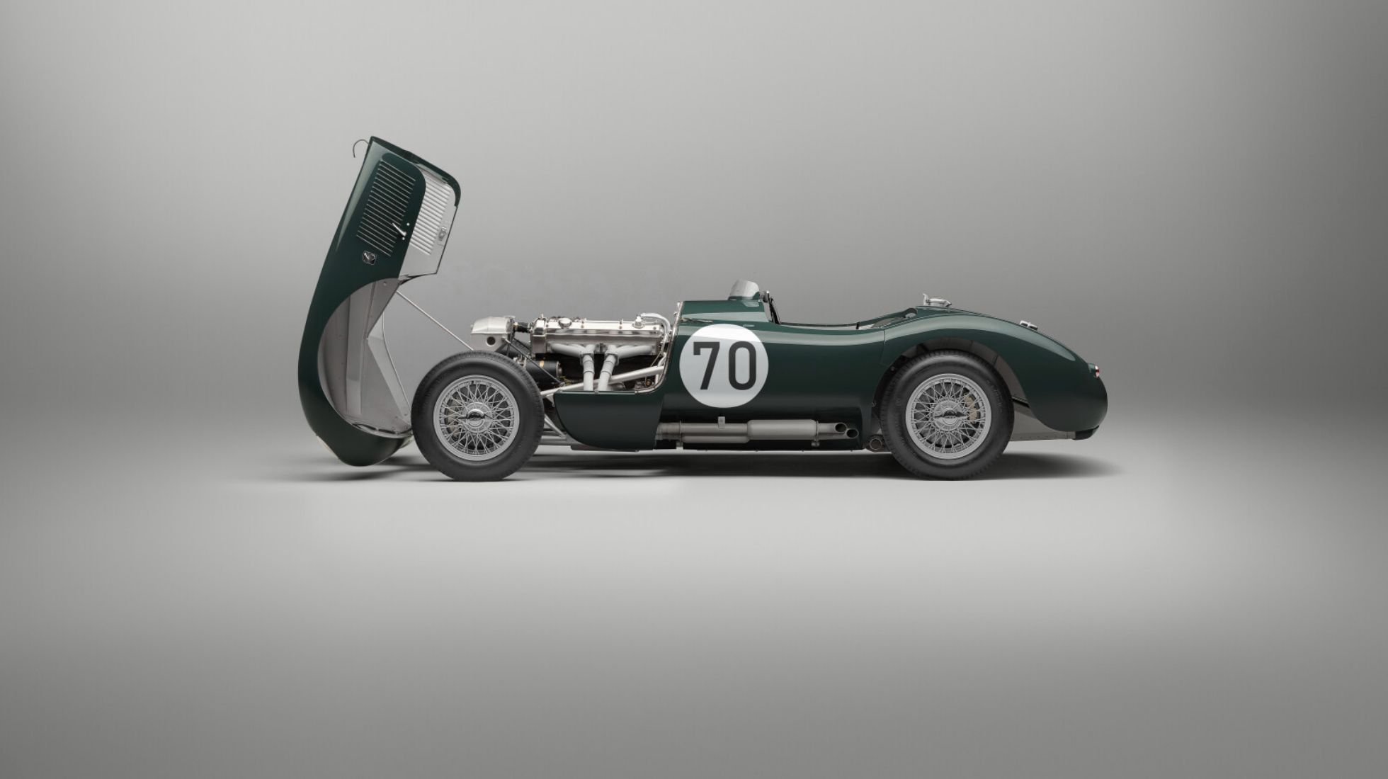 6347dc6c0bffa2377ddd2fb8_Jaguar-C-Type-70-Years-Continuation-TopGear-SA-3.jpg