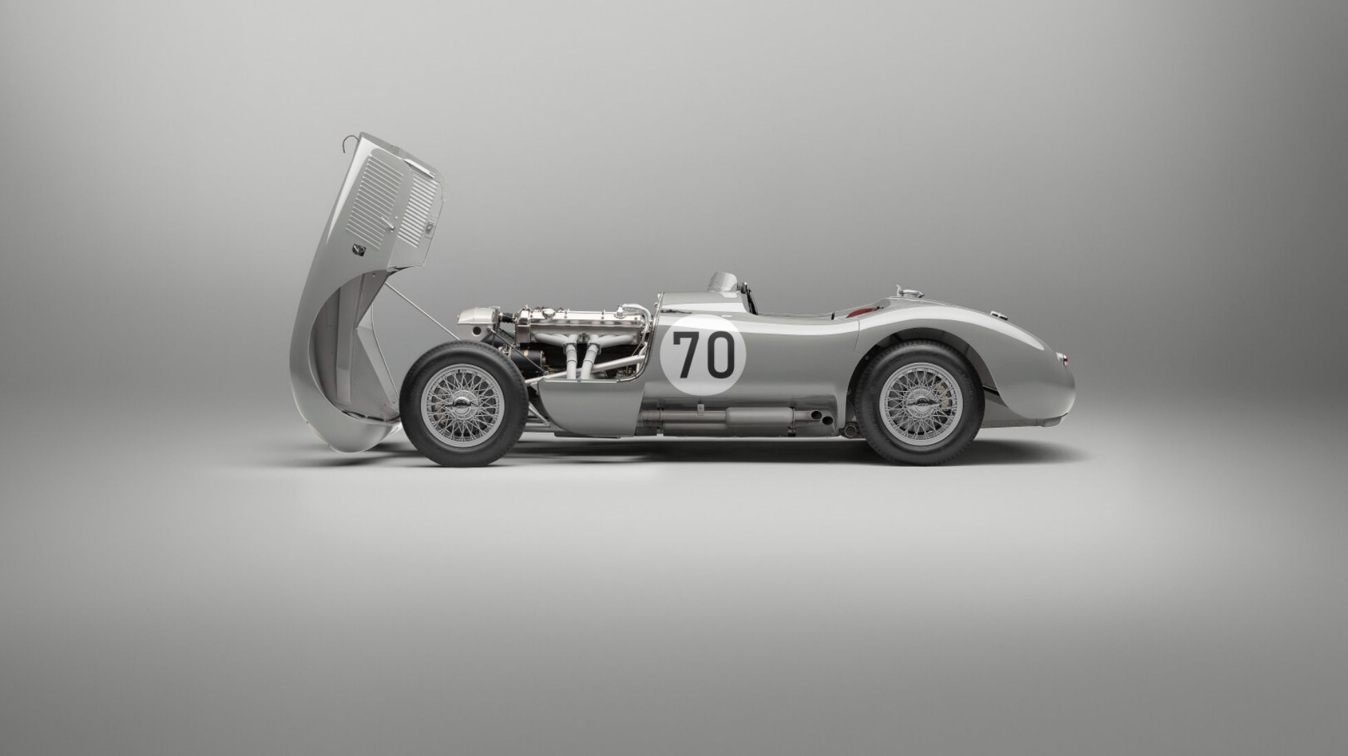 6347dc6c140db5a72976c900_Jaguar-C-Type-70-Years-Continuation-TopGear-SA-4.jpg