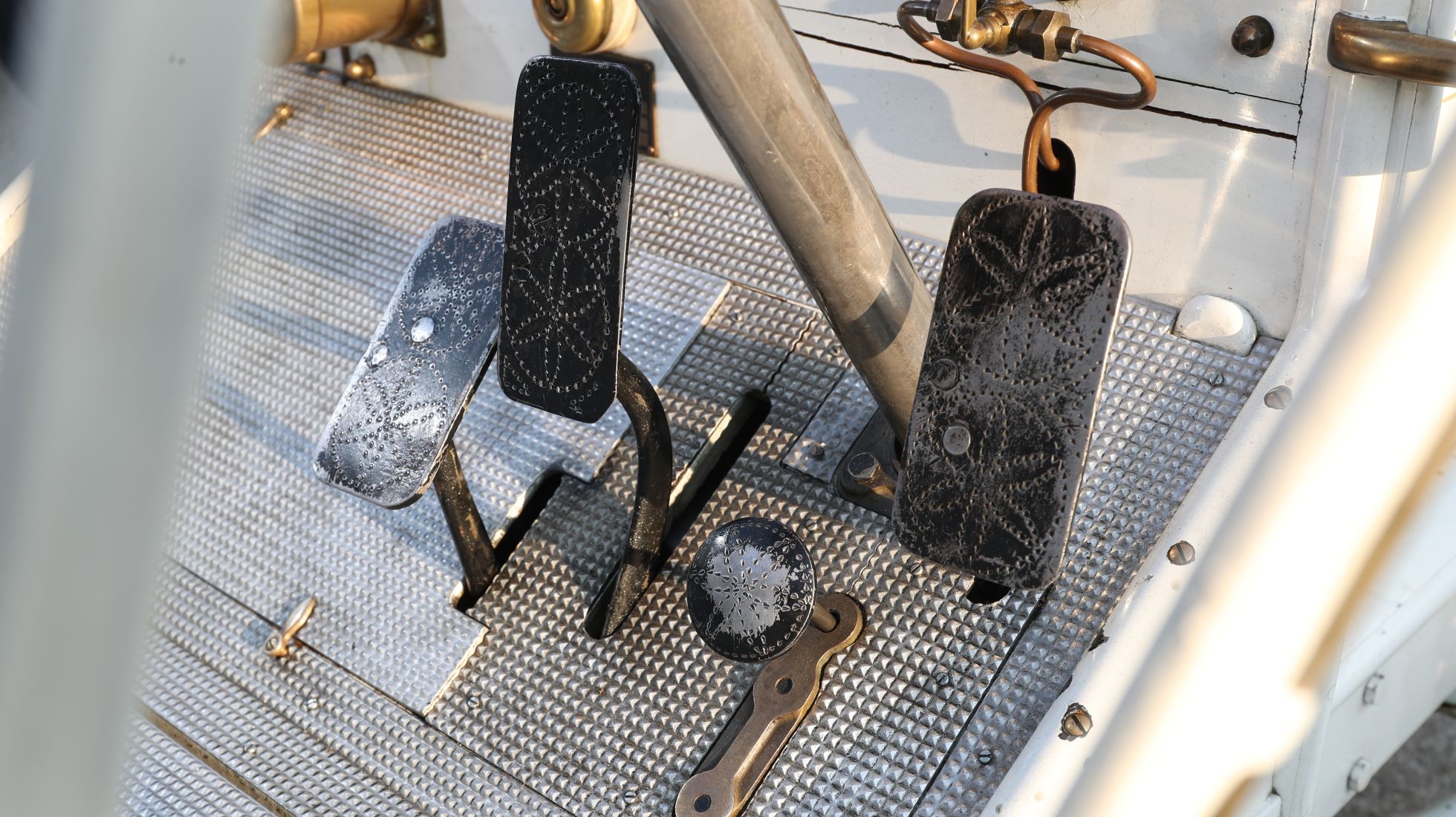 6486eb9aaed07e9b0d37d481_Primitive-Manual-Vehicle-Pedals-TopGear-SA