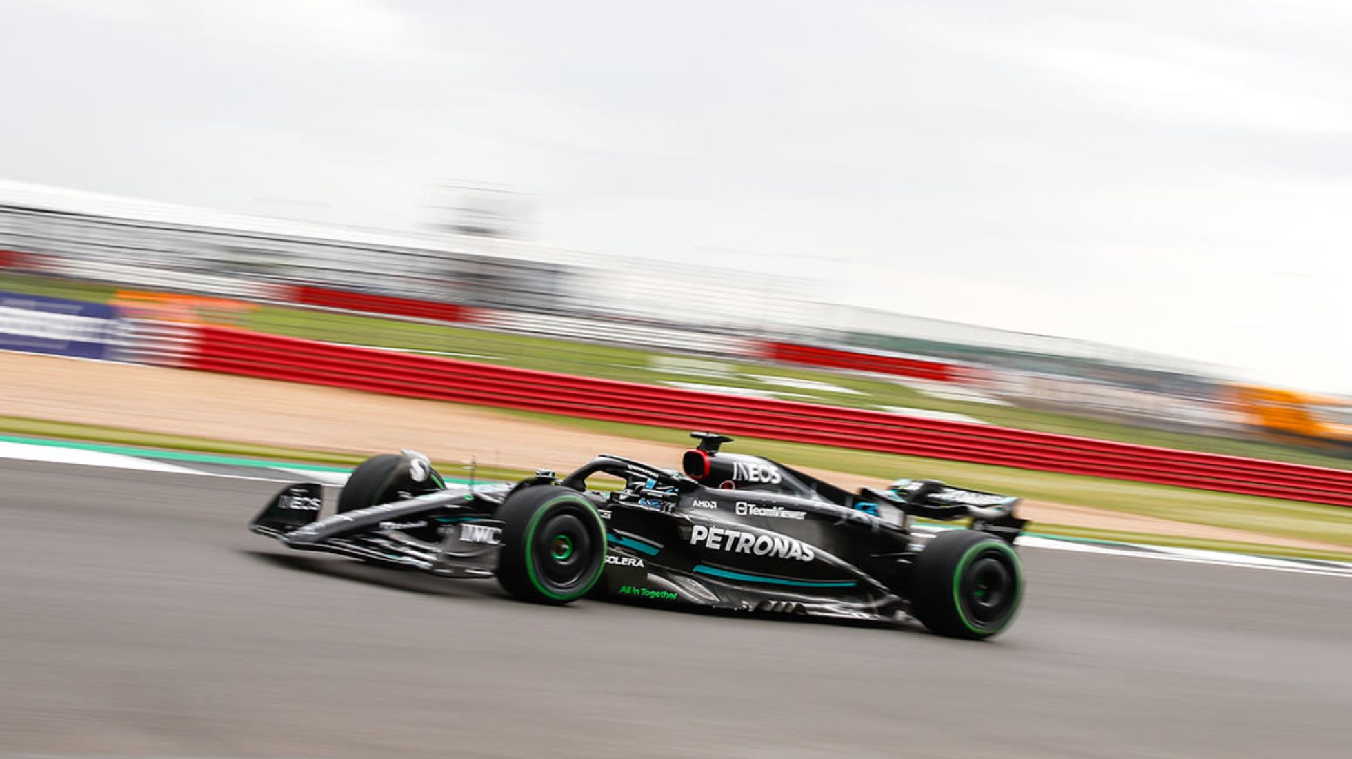 64ae6b18fcd759dee6761a27_British-GP-TopGearSA-Mercedes-1.jpg