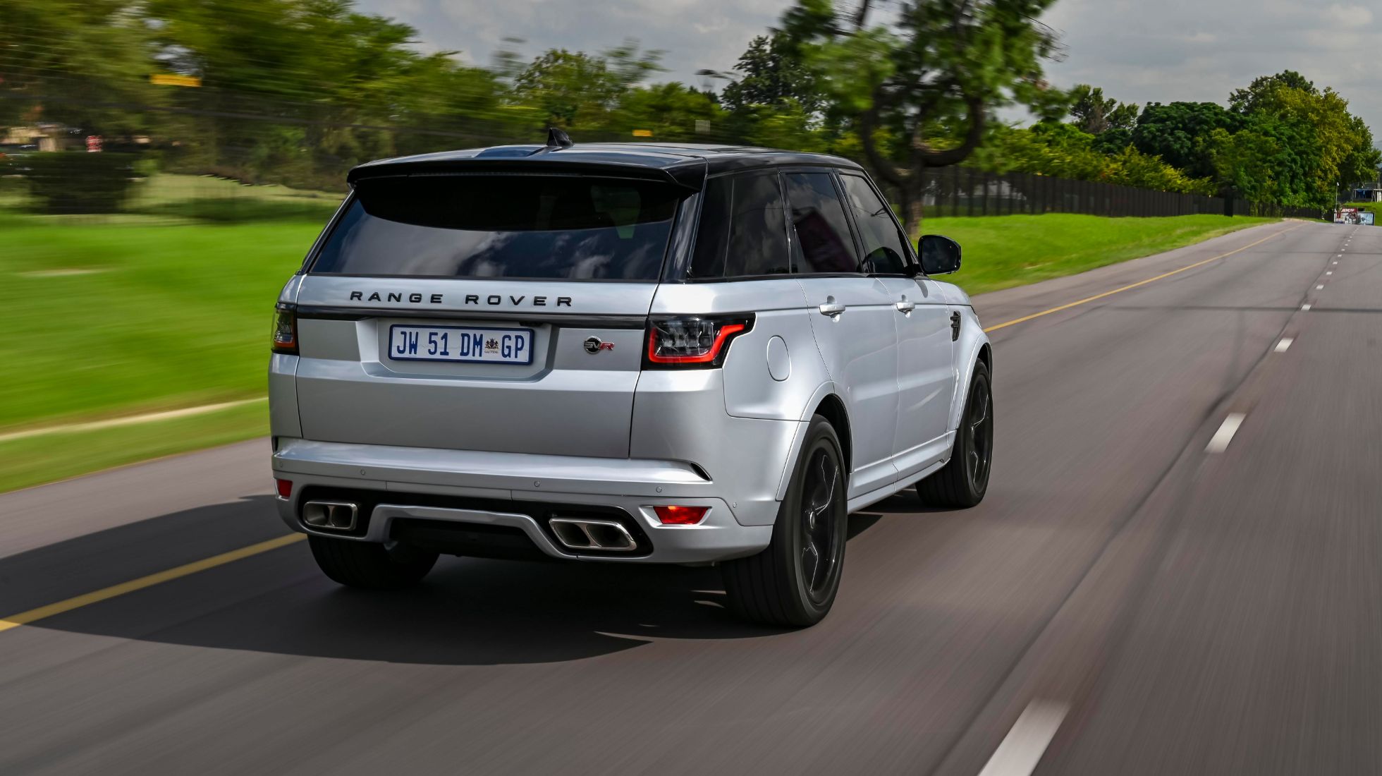609d00d08e4a7a264feb7fd8_Range-Rover-Sport-Carbon_050.jpg