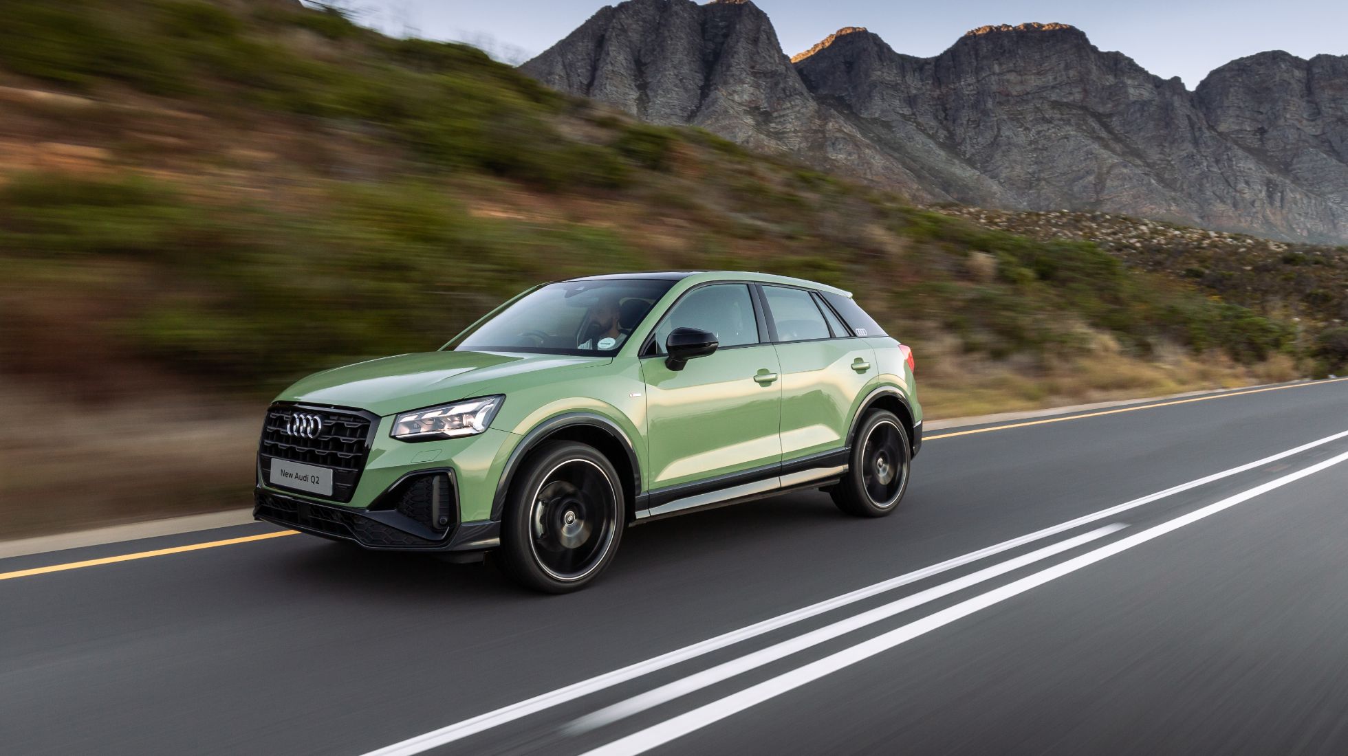 Q2 35 TFSI S Line