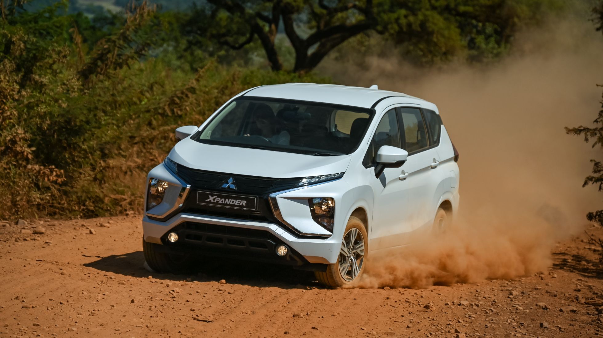 6135d493814796450e8214f4_Mitsubishi-XPANDER_252-1.jpg