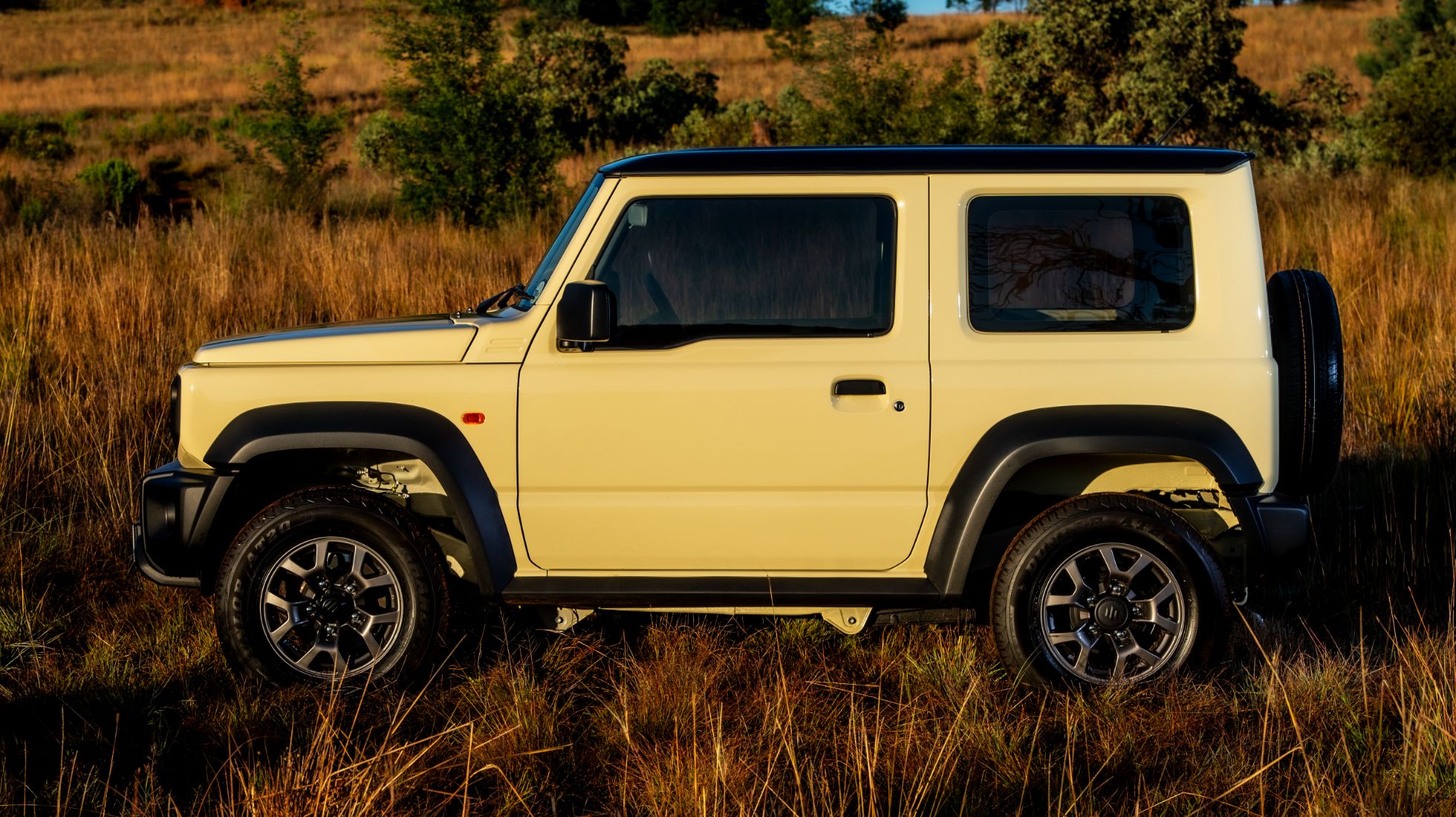 62bd7a6ebffc9cf4f741e387_Suzuki-Jimng-GL-TopGear-SA-Side.jpg