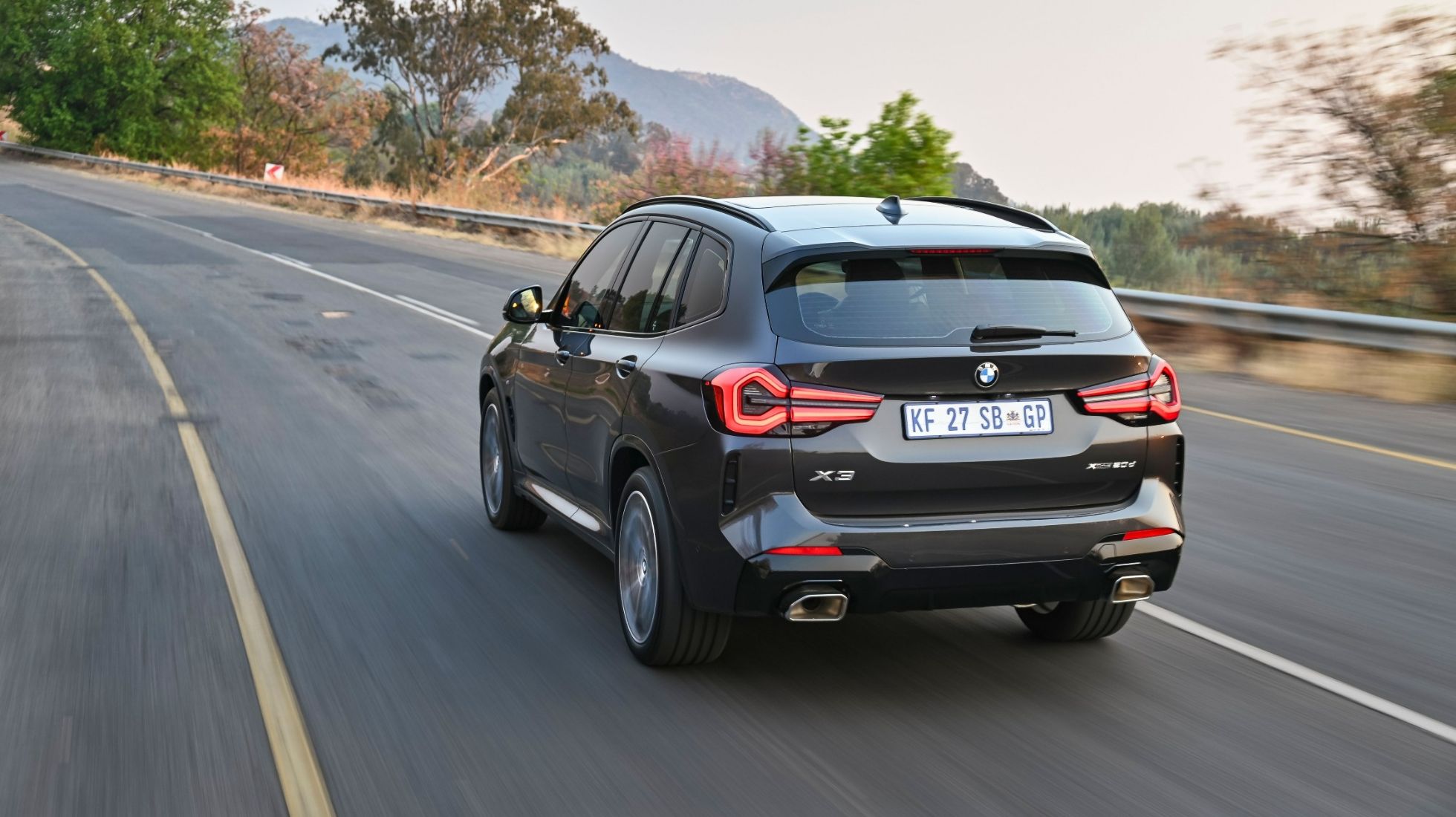 62e76f7ee2fa182f7185d717_BMW-X3-20d-TopGear-SA-Rear-1.jpg