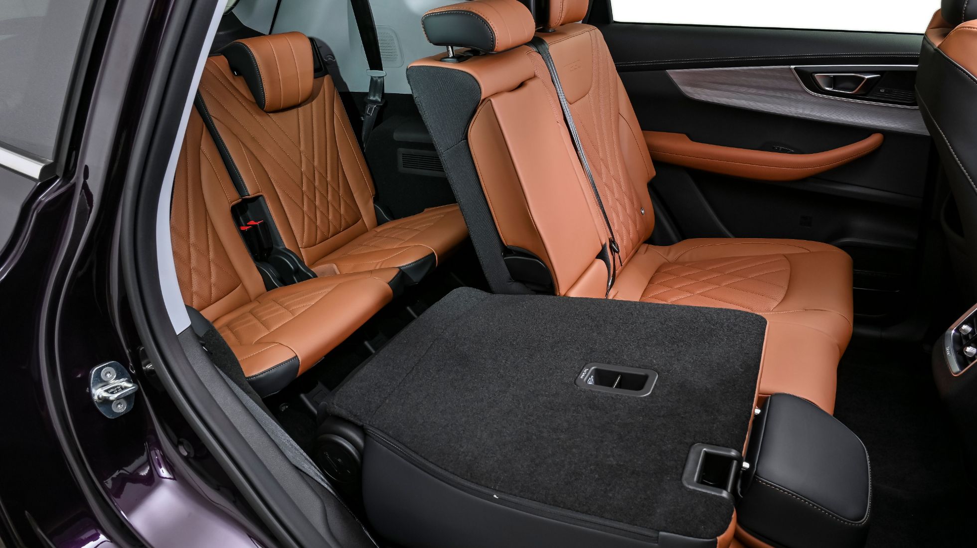 636df4f58147965dc61e9ba4_Chery-Tiggo-8-Pro-Distinction-TopGear-SA-Interior-4.jpg