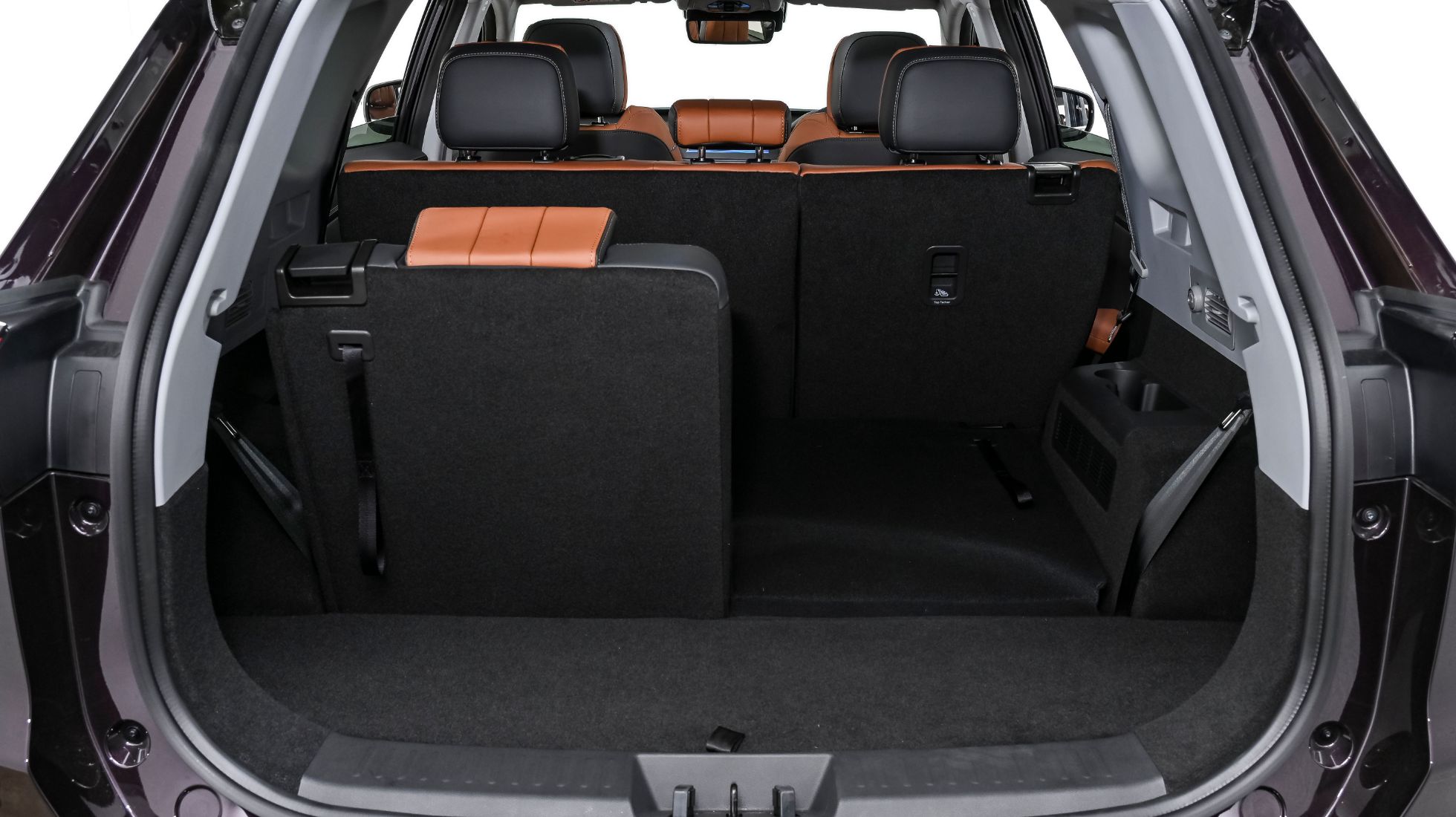 636df4fac22f7ce49071d64b_Chery-Tiggo-8-Pro-Distinction-TopGear-SA-Interior-1.jpg