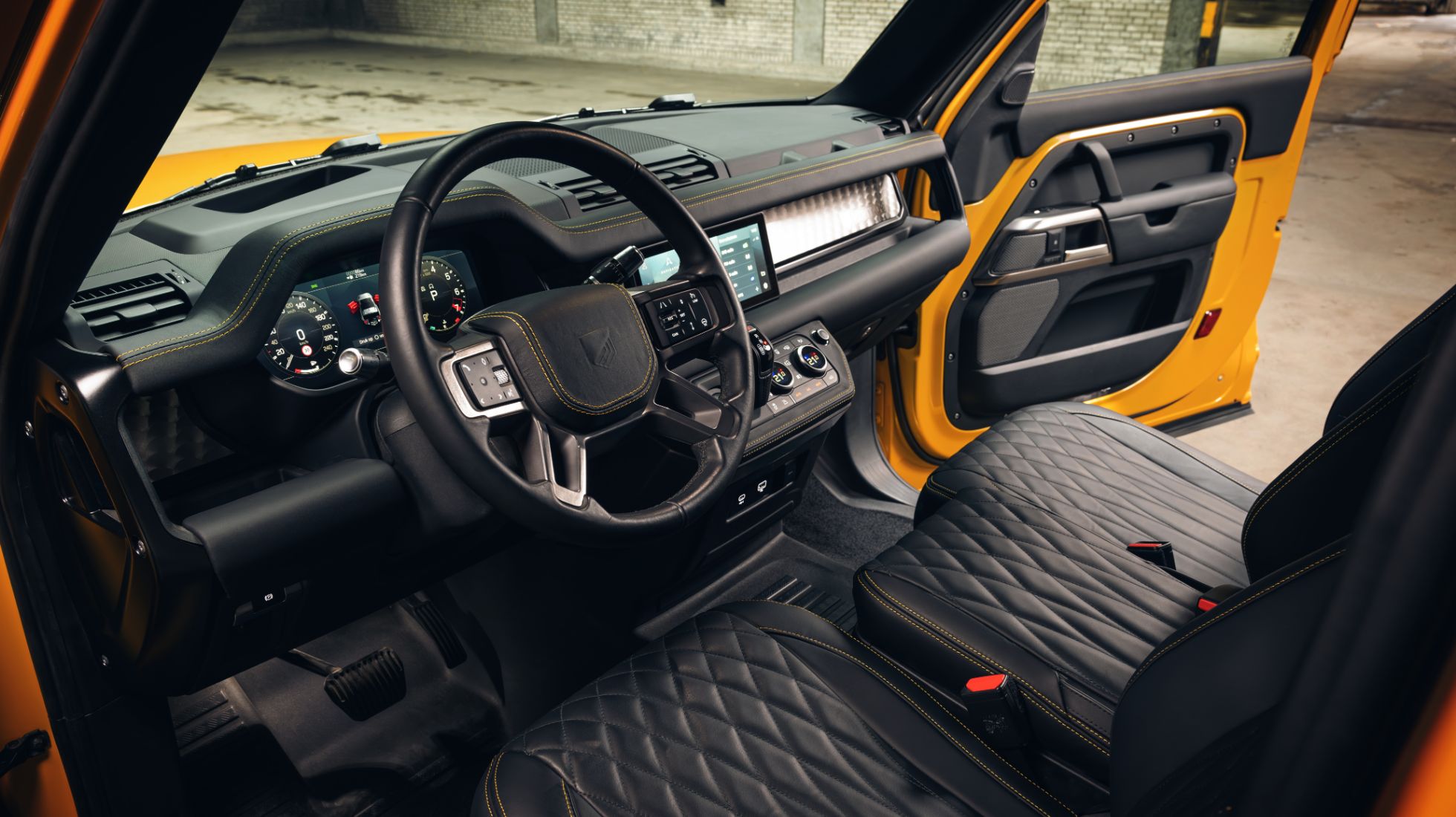 65a904ea27b8320dcc075b75_Heritage-Customs-Valiance-TopGear-SA-Interior.jpg