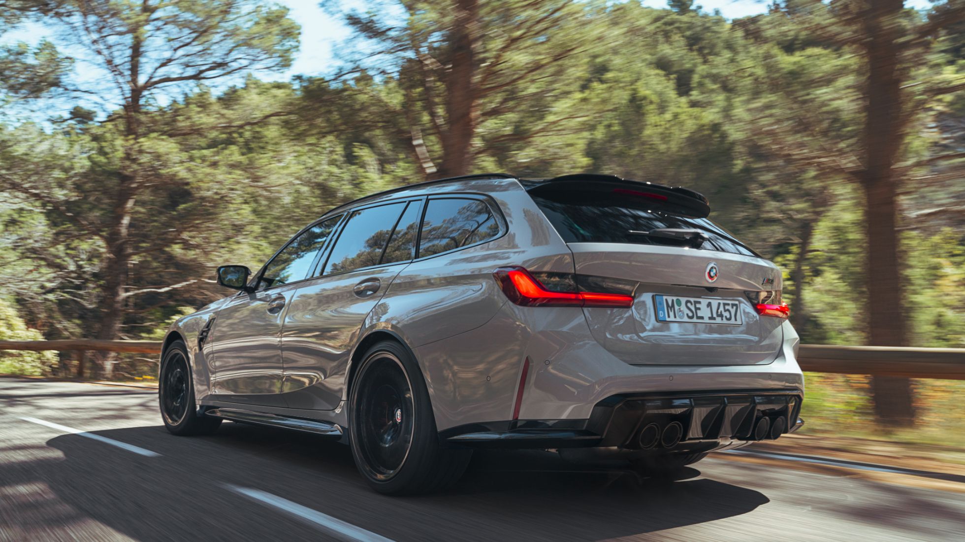 65af61abe1e4b45375bef273_BMW-M3-Touring-TopGear-SA-Rear.jpg