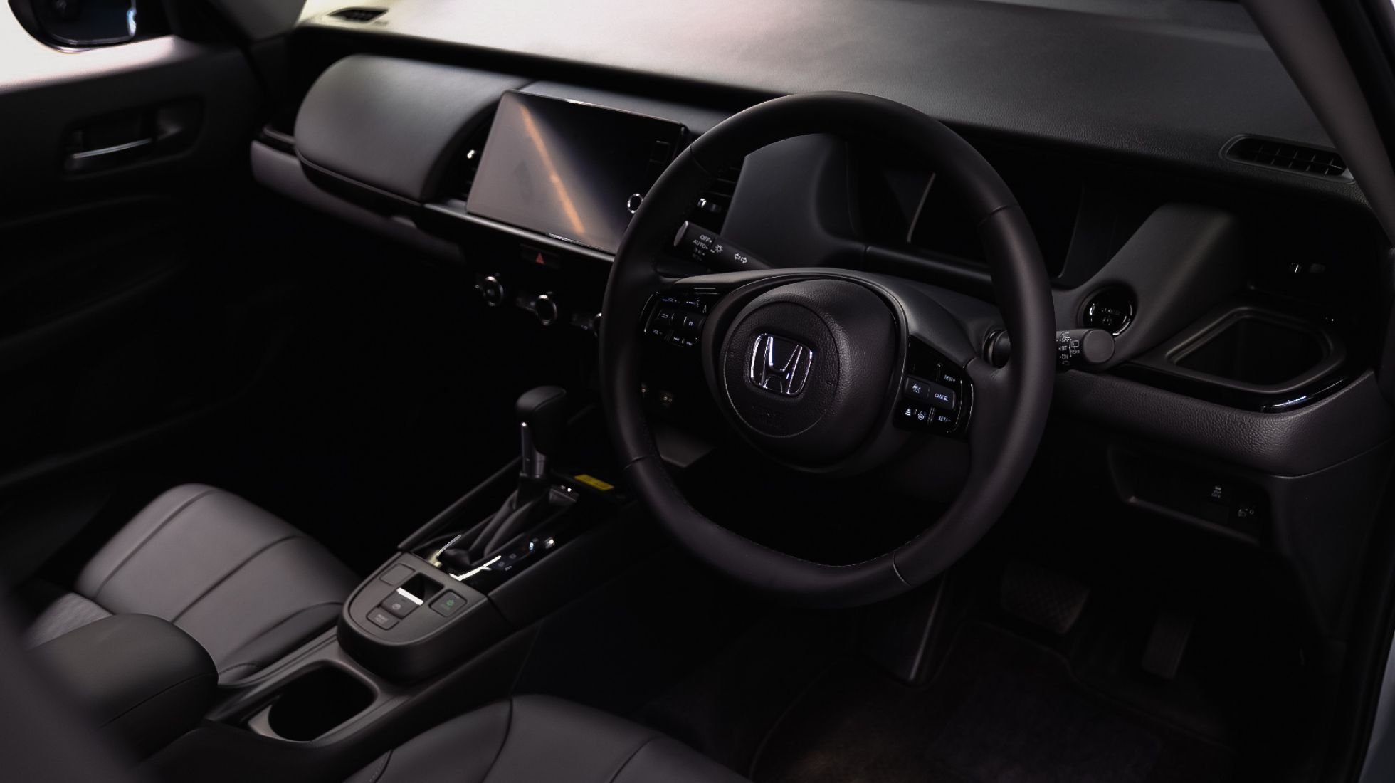 65b230b05c1dc290404cc425_Honda-FIT-TopGear-SA-Interior.jpeg