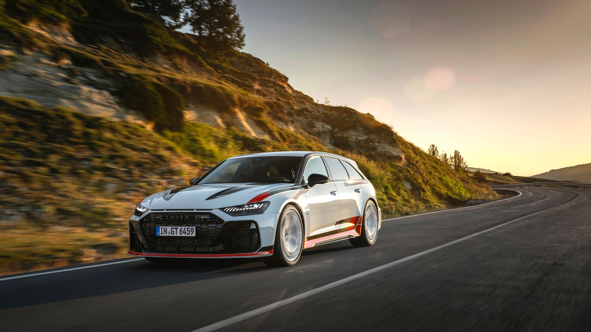 65c60e48661050b17b00b9ef_Audi-RS-6-GT-TopGearSA-Front-Rolling.jpg