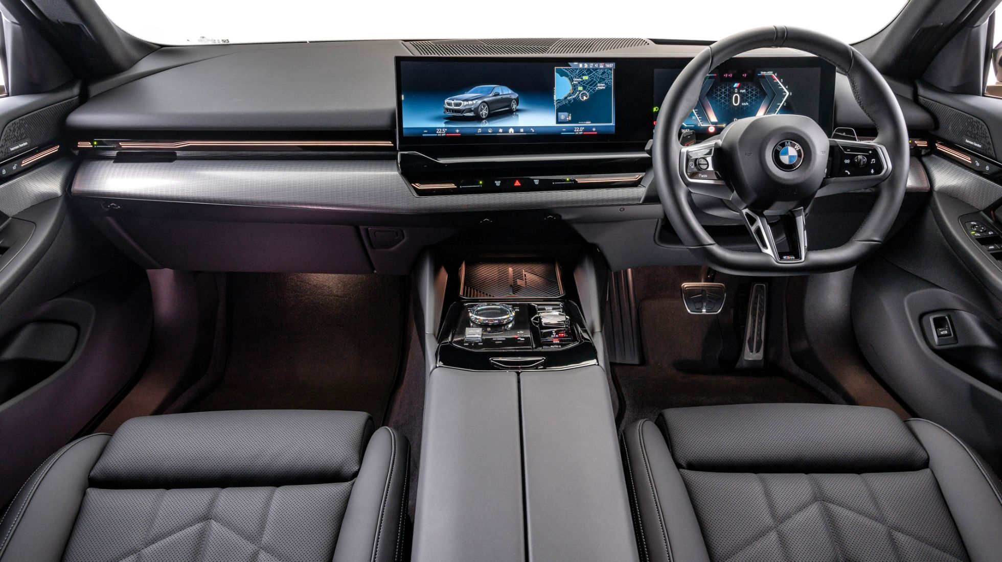65e9692e8751c28670727a3f_BMW-520d-TopGear-SA-1.jpg