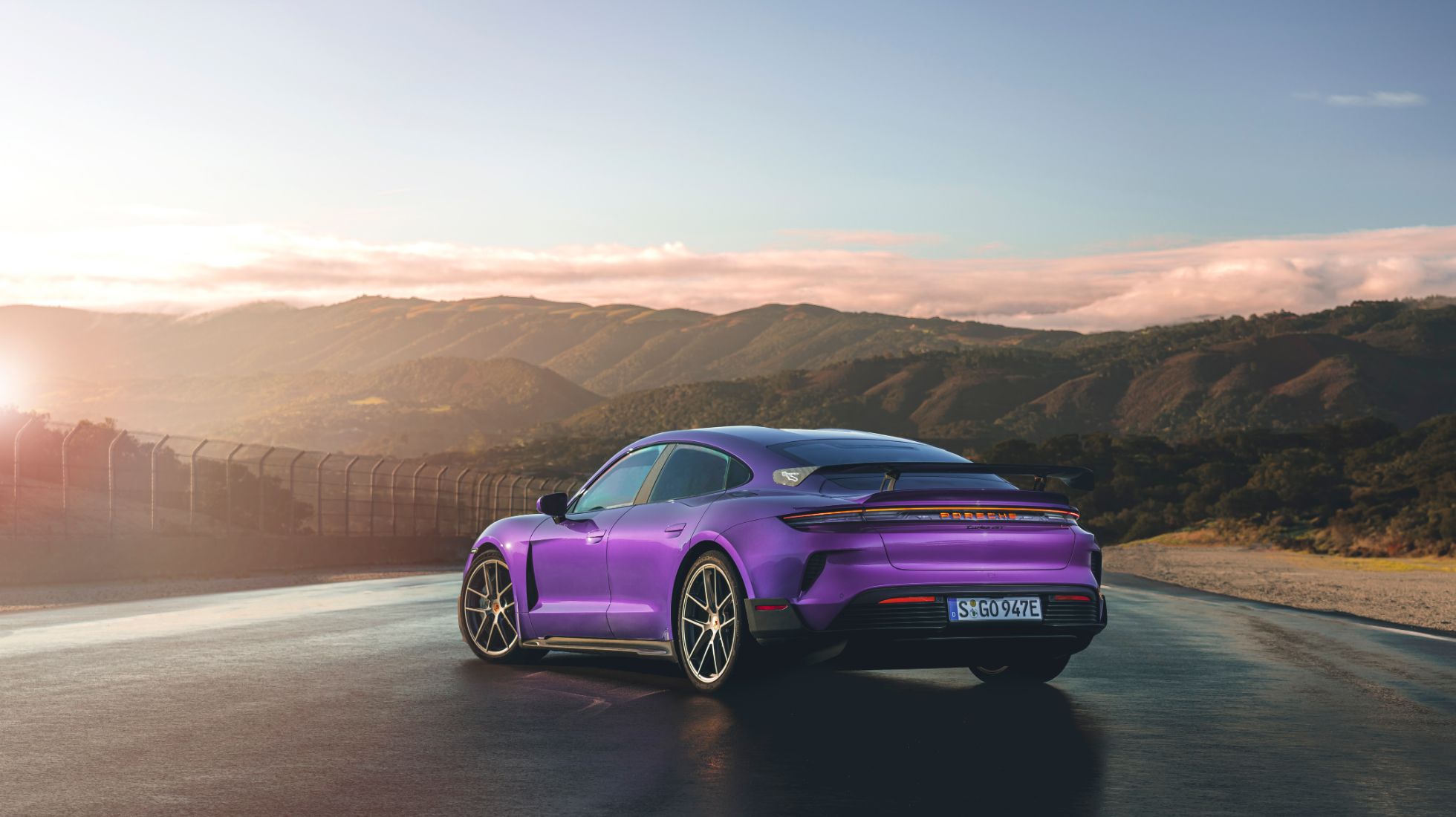 65f0196902b5472db0e9d603_Porsche-Taycan-Turbo-GT-TopGear-SA-Rear.jpg