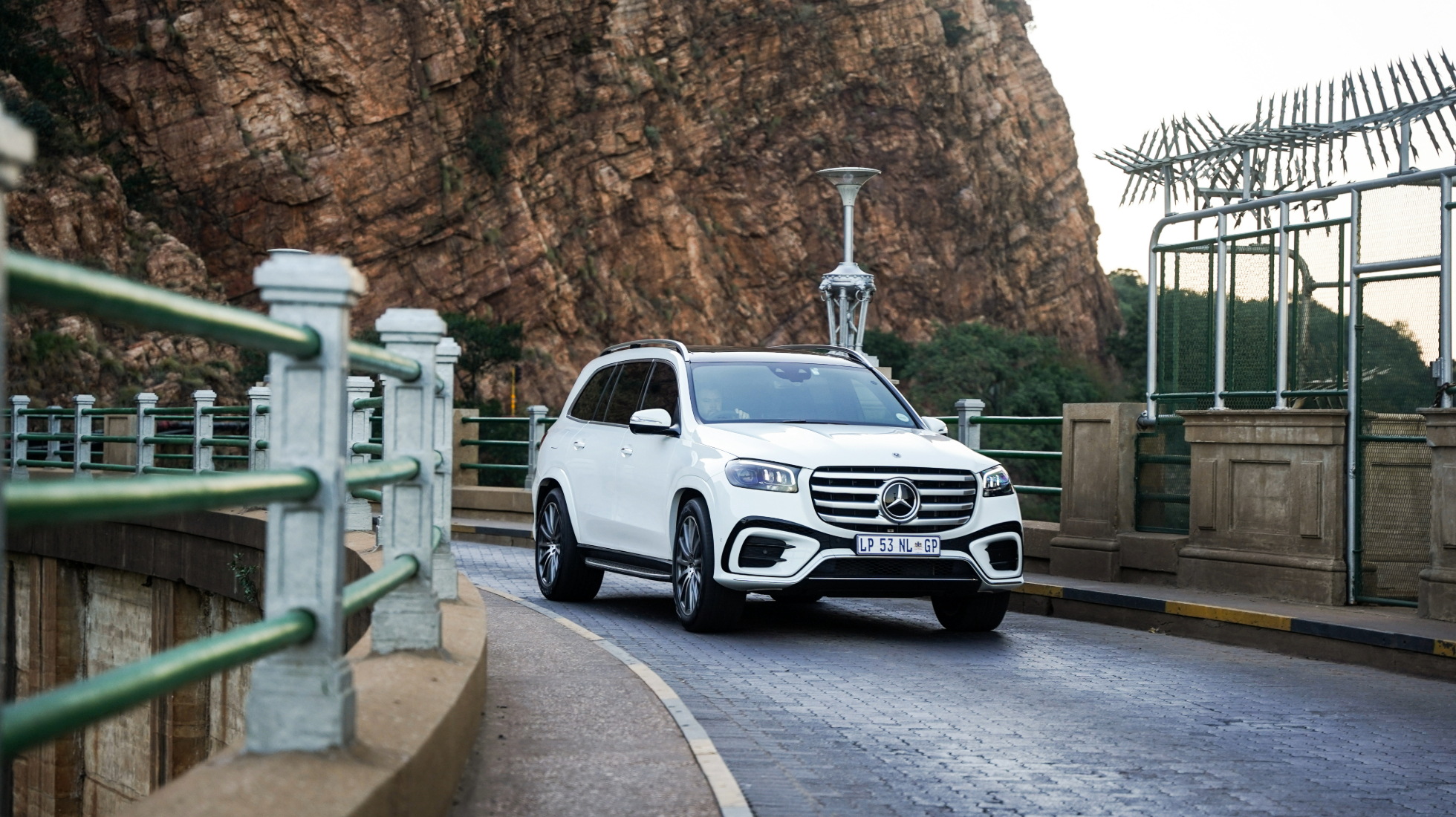 First Drive: Mercedes-Benz GLS (450d)