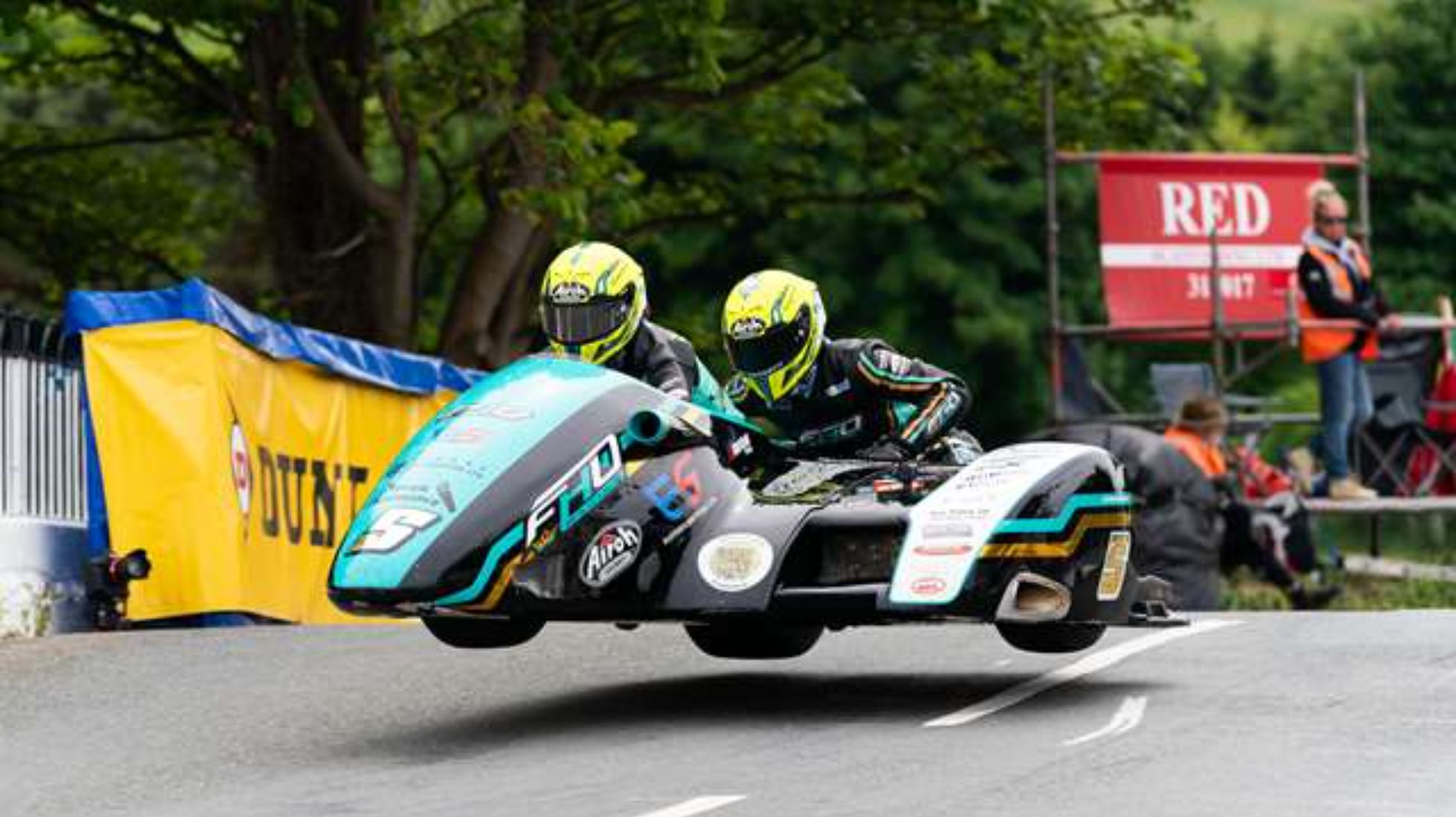 6620faf408bb7cd380a63b3b_Goodwood-Members-Meeting-TopGearSA-Sidecar.jpg