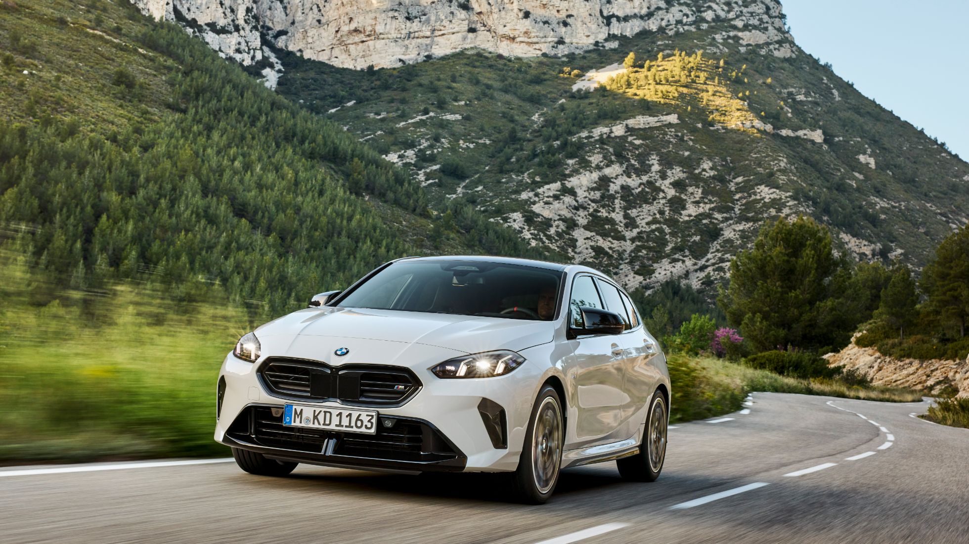 66616454a65be6c52274f19c_BMW-1-Series-TopGear-SA-Front.jpeg