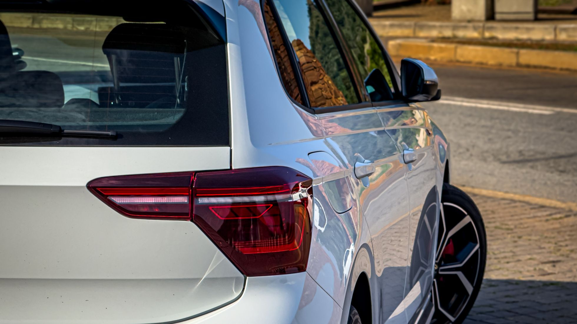 6668606d76b36f62e73d9bce_Polo-GTI-TopGearSA-Back.jpg
