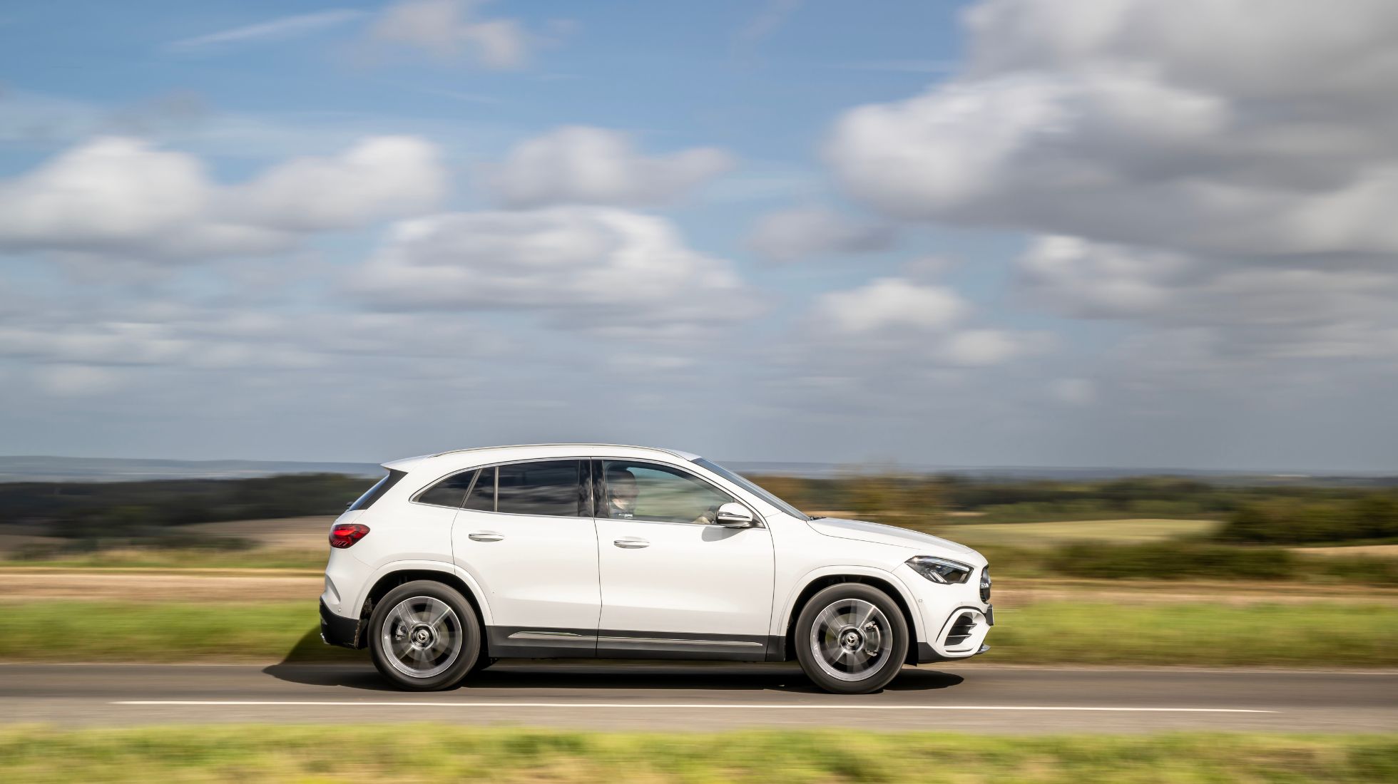 667bd2aa83de0ffd3d0ae0e7_Mercedes-Benz-GLA200d-TopGear-SA-5.jpg