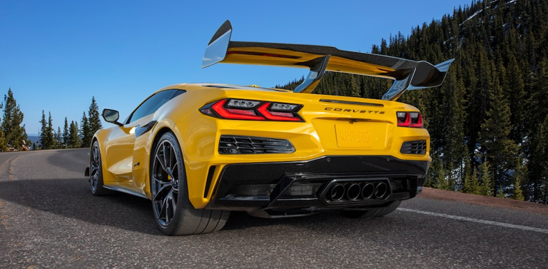 66a3a23b65e5946265bedc02_Corvette-ZR1-TopGearSA-Back-1.png