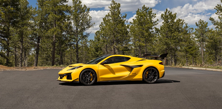 66a3a23e65e5946265bee4ed_Corvette-ZR1-TopGearSA-Side.png