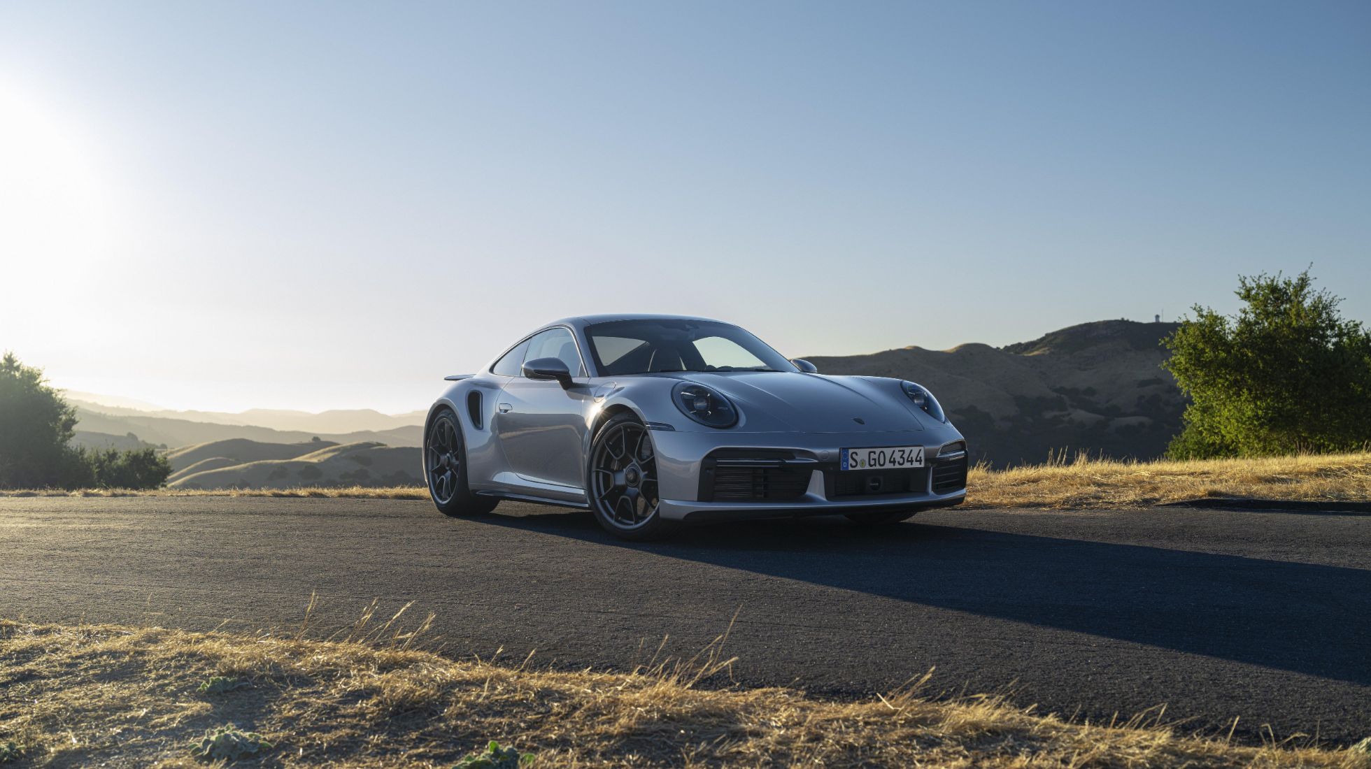 66c2fc2e7a20d02f6ee91561_Porsche-911-Turbo-50-Years-TopGear-SA-Front.jpg