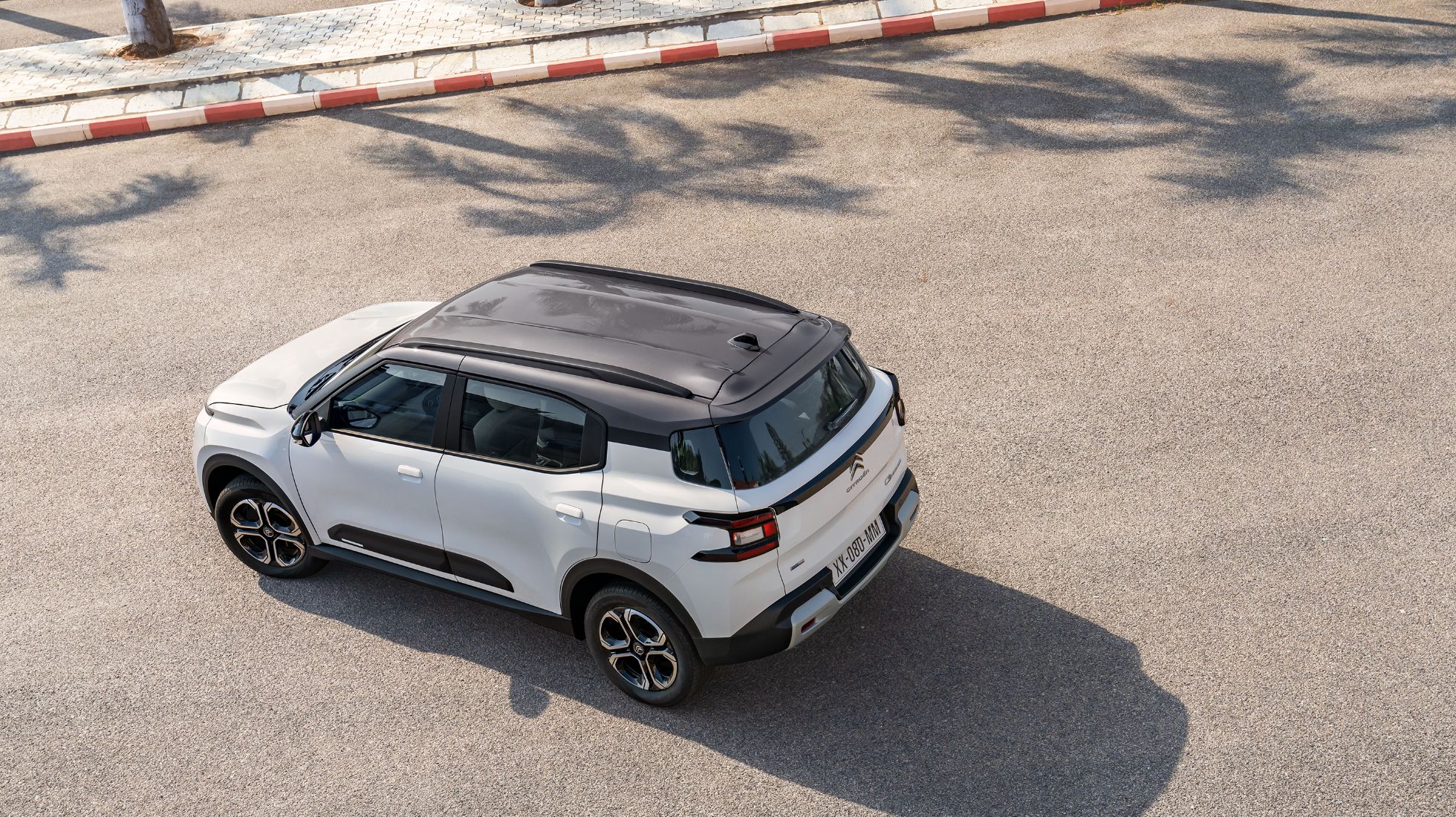 66cdba1bb677269f38c0342d_Citroen-C3-Aircross-TopGear-SA.jpg
