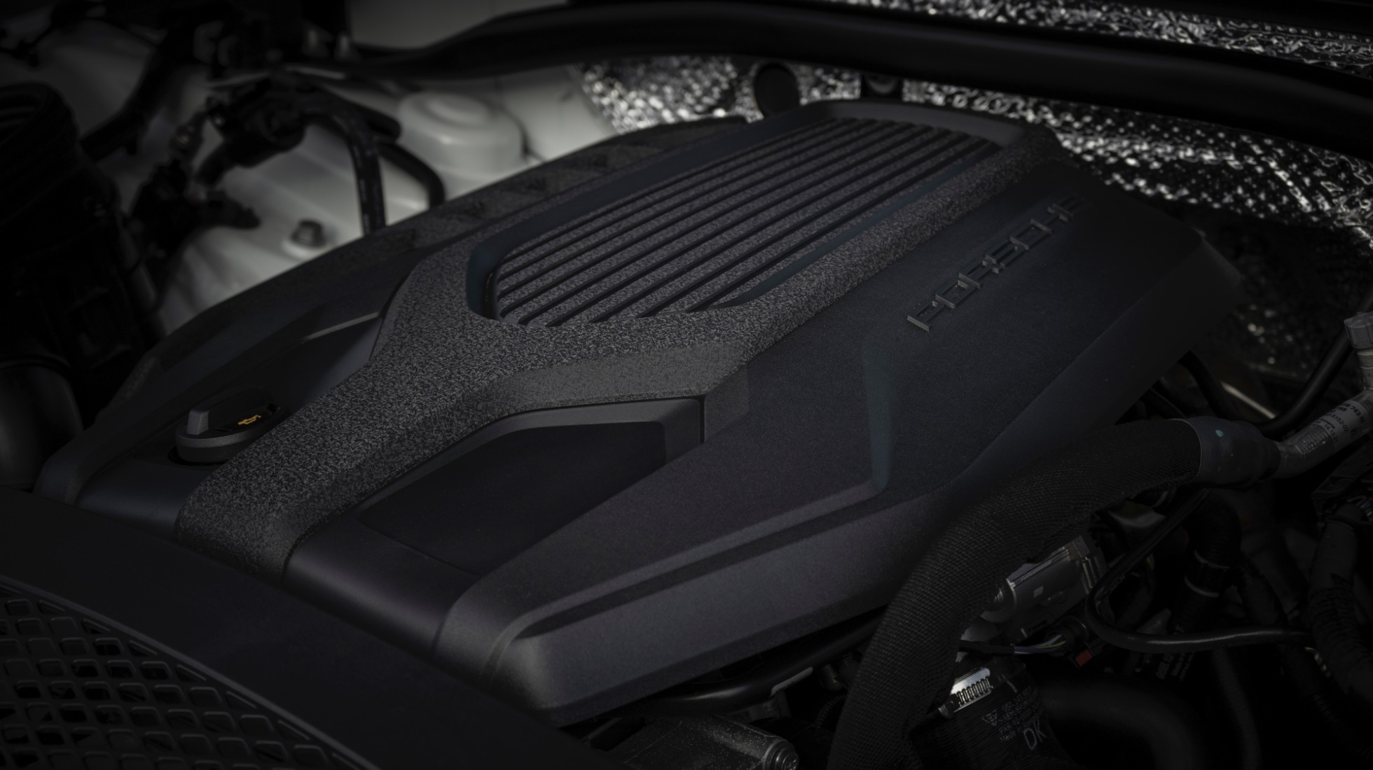 66d862fb3180ea97f3da5833_TopGear-SA-Review-Porsche-Macan_T-Engine-bay.jpg