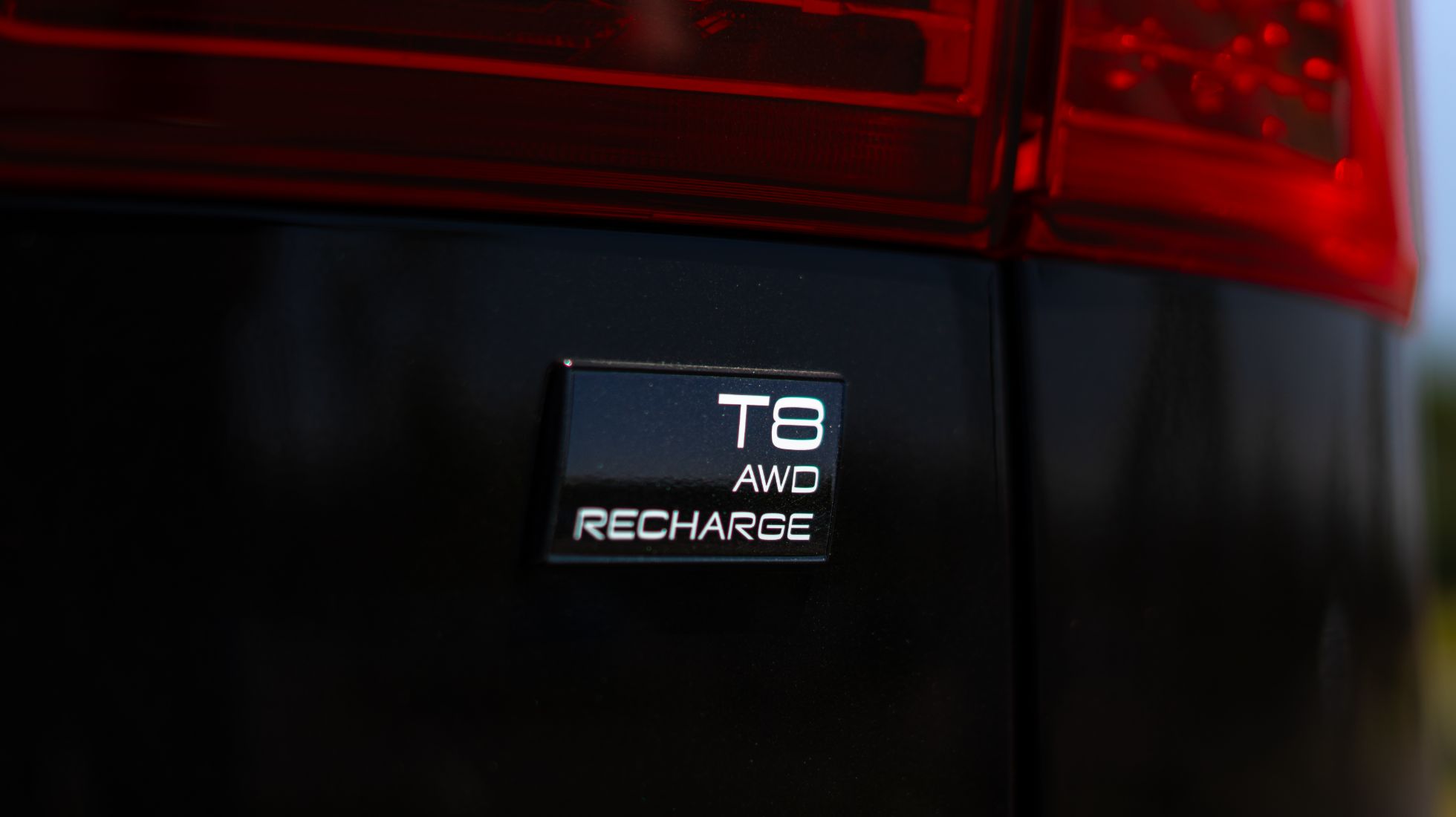 678f666677b03b1f38b9fbdd_Volvo-XC60-Recharge-TopGearSA-Badge.jpg