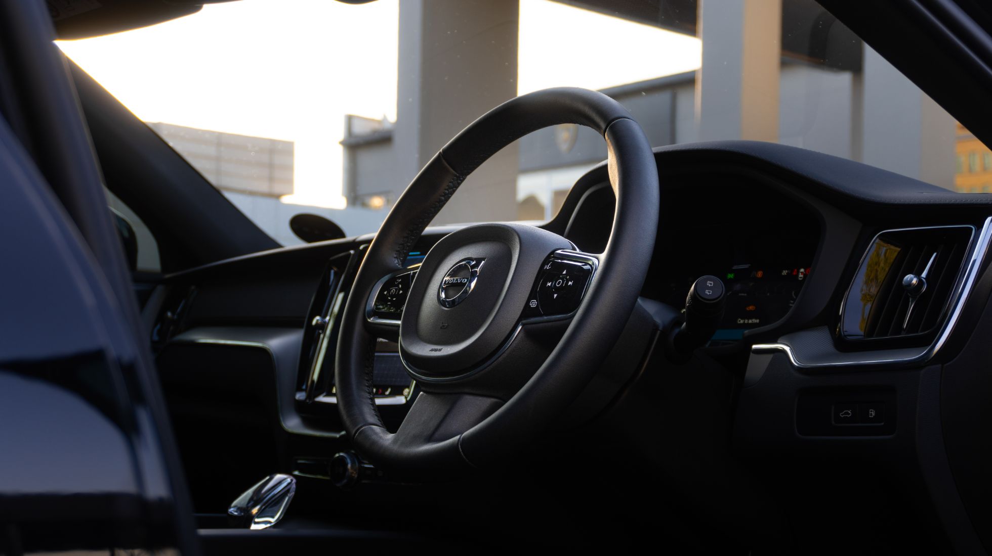 678f666c1fe636f8045f3968_Volvo-XC60-Recharge-TopGearSA-Interior.jpg