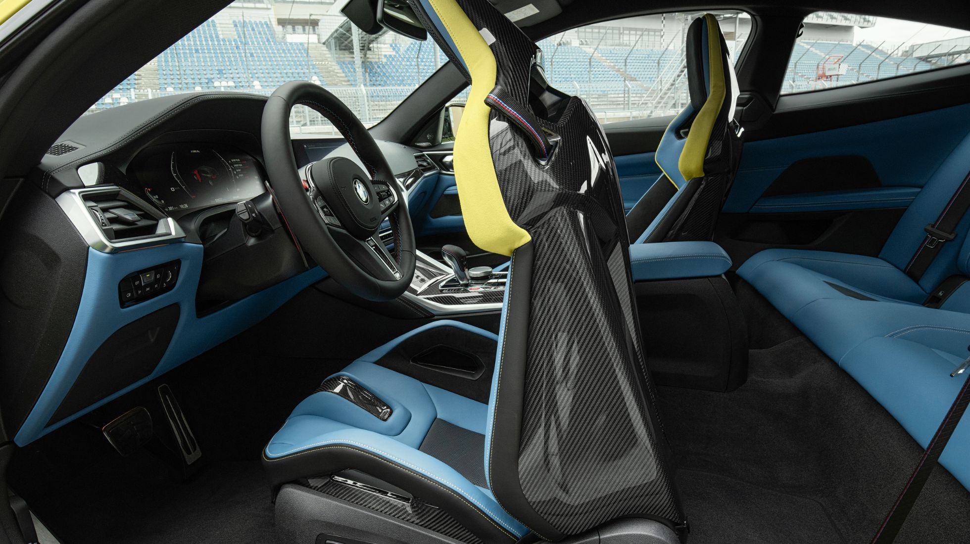 5f6ac0d4408dd82b2505e718_P90399273_highRes_the-new-bmw-m4-compe-1.jpg
