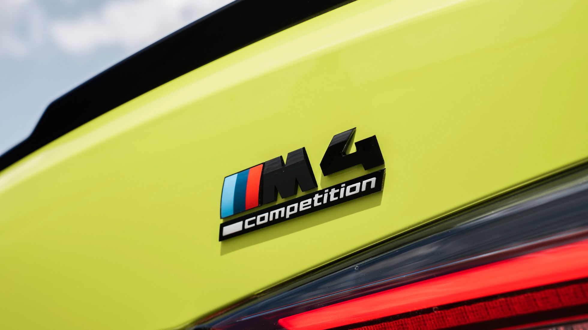 5f6ac0f8f5628c7545e62814_P90399264_highRes_the-new-bmw-m4-compe-1.jpg