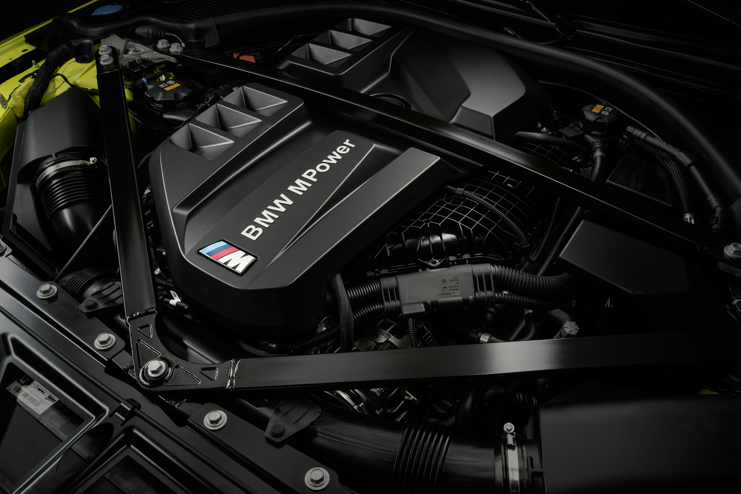 5f6ac13295f80640dac32933_P90399280_highRes_the-new-bmw-m4-compe.jpg