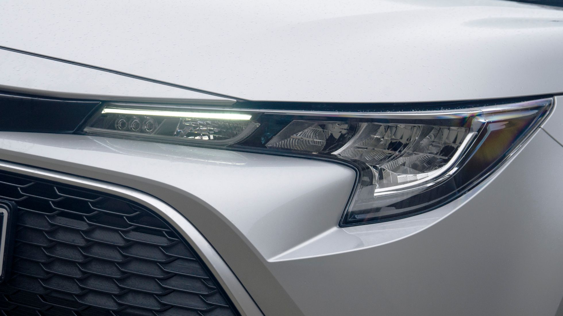 603d044ab518d0b60e1640f7_Toyota-Corolla-Hatch-2020-23.jpg