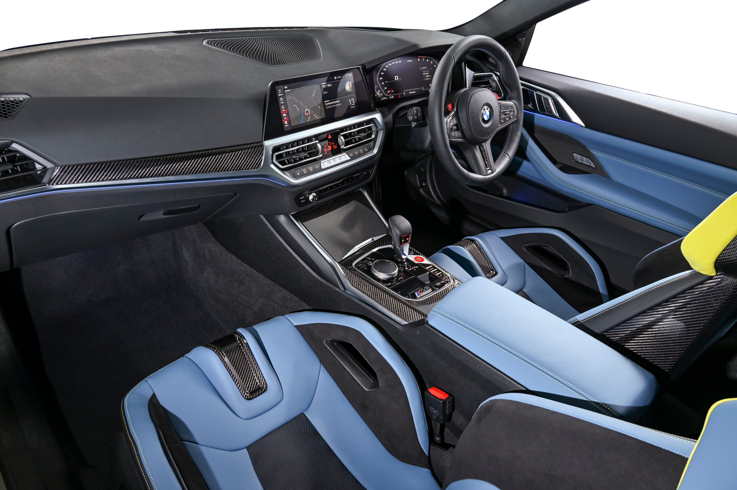 606388b4f7ccb081d2c8afdf_BMW-_196.jpg