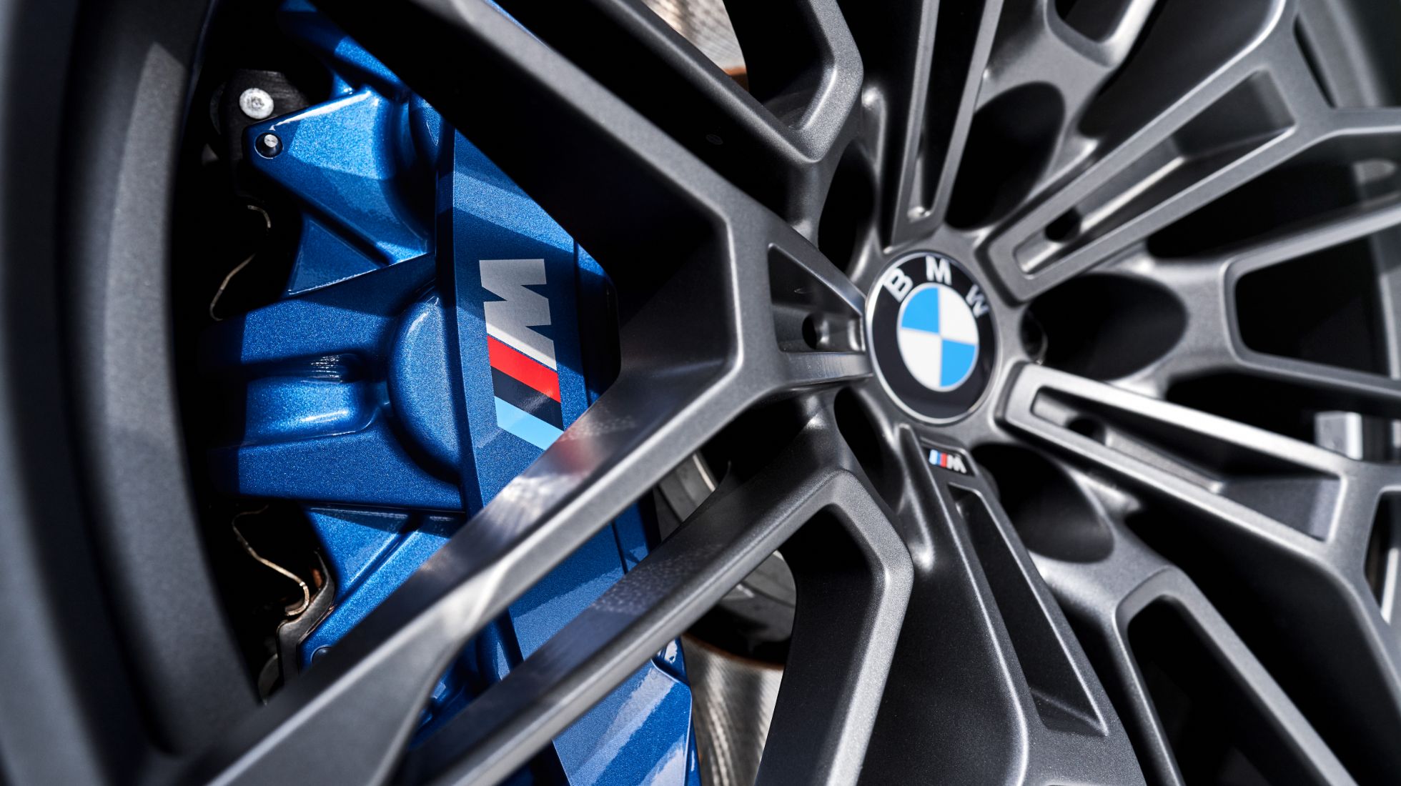 60ae162761b4bcdd5378b3ef_P90420238_highRes_the-new-bmw-m4-compe-1.jpg