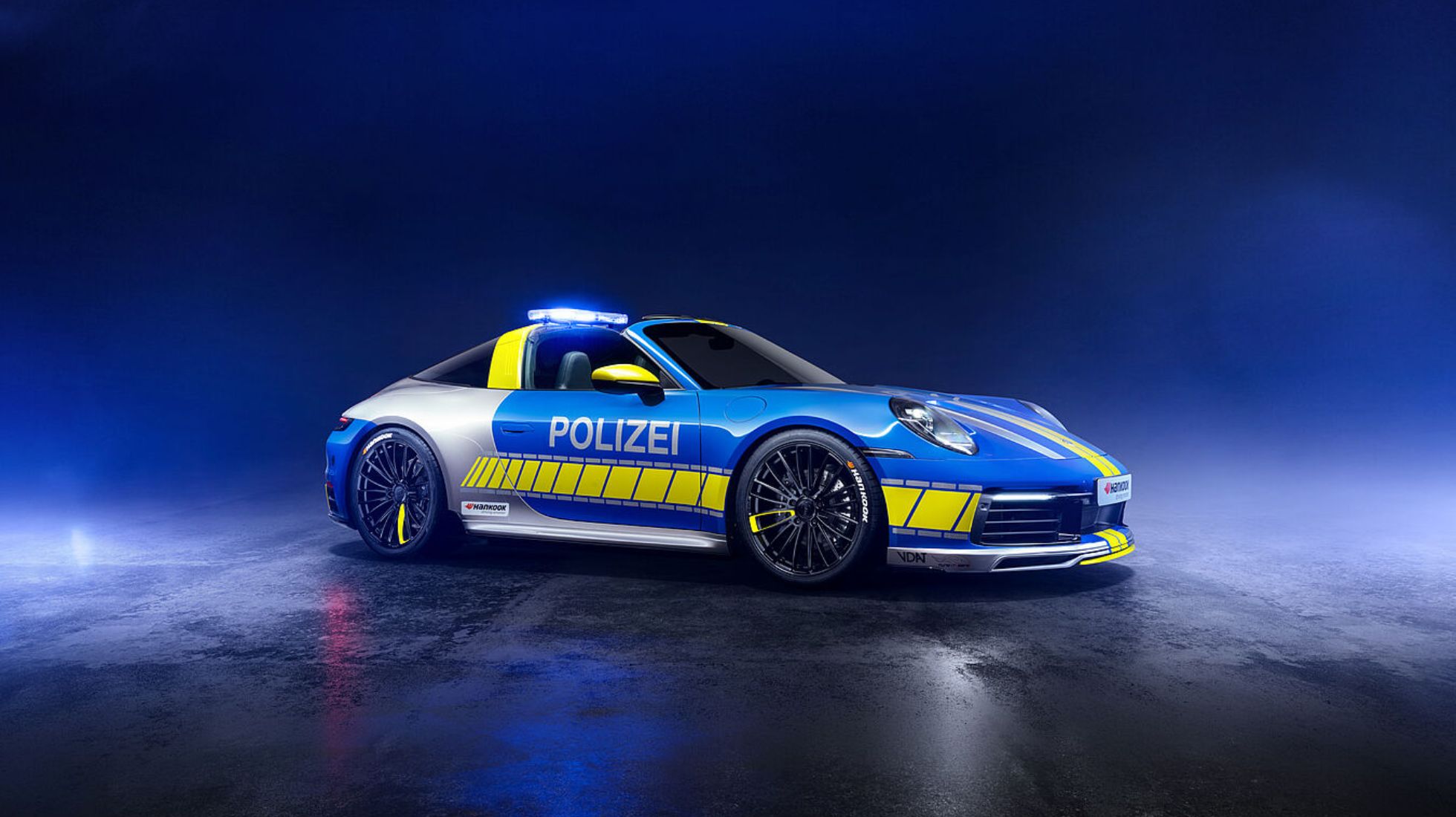 Techart showcases how to tune cars safely with Porsche 911 Targa 4