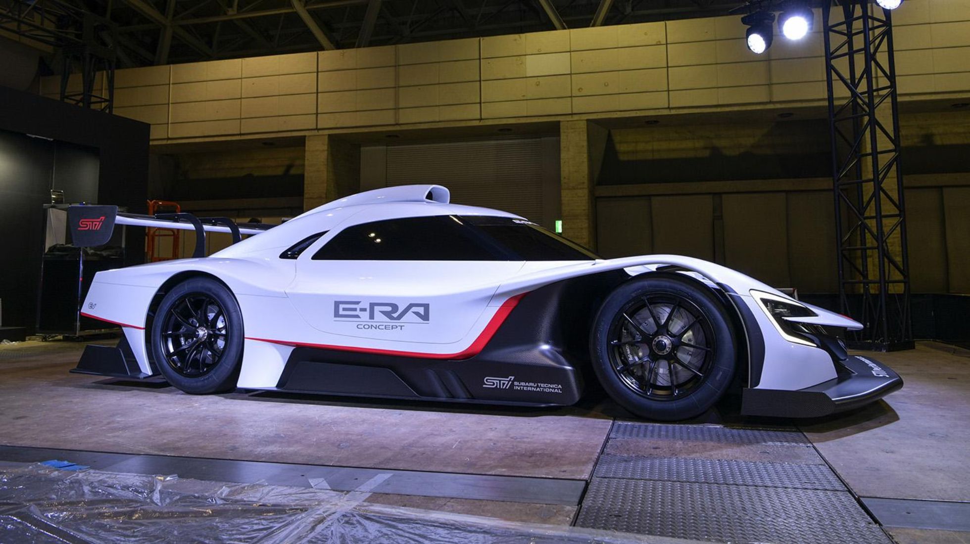61e18ebdf0e09f2f096adecd_3-Subaru-STI-E-RA-TopGear-SA.jpg