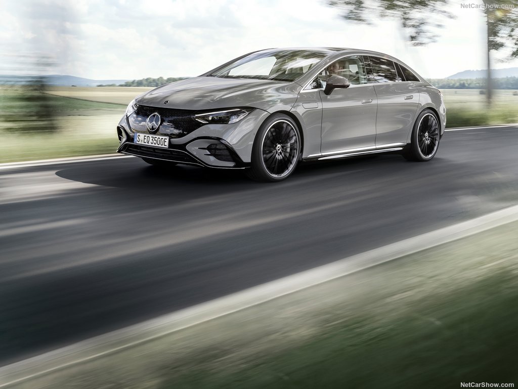 61e193c8f3f65e5766ef3c63_Mercedes-Benz-EQE-2023-1024-0b.jpg