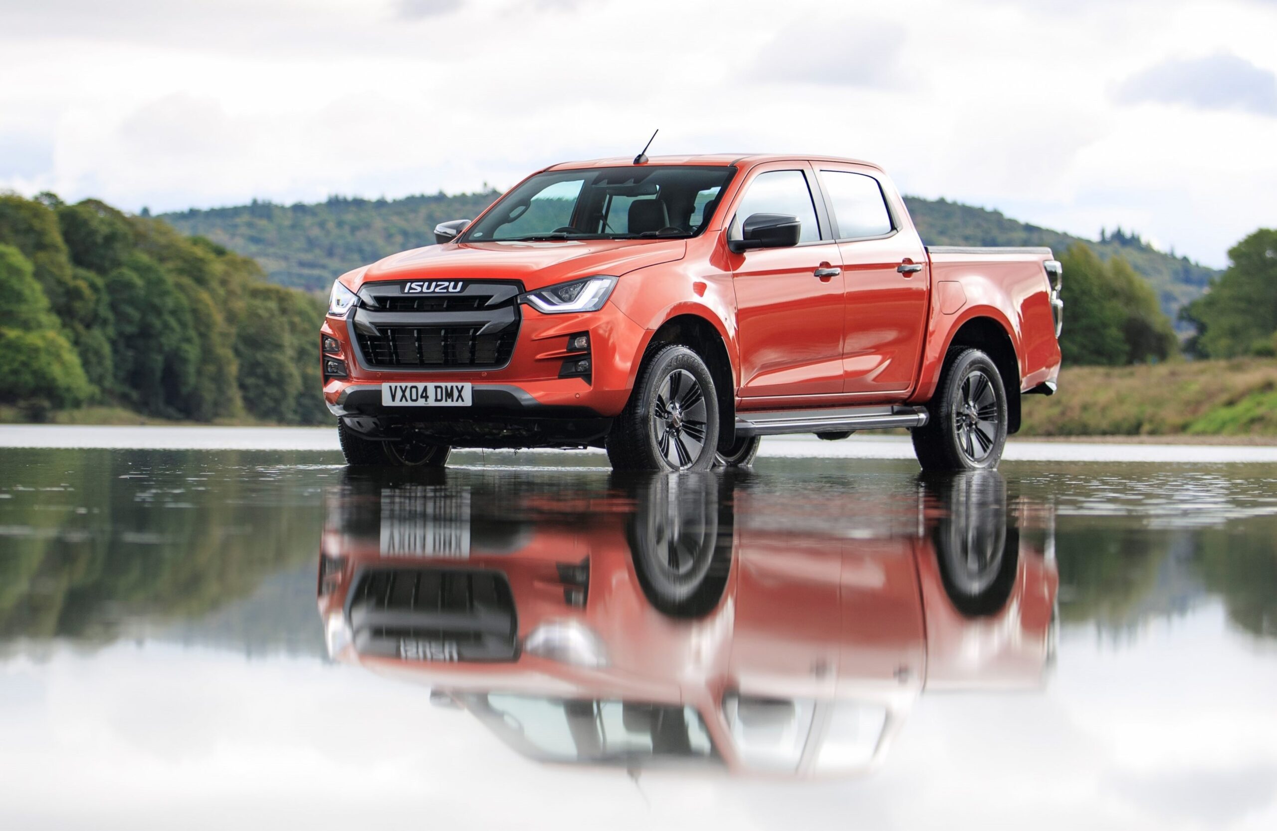61e193cc8fb6fcc0fb8ccabb_Isuzu-DMax-TopGear-SA.jpg