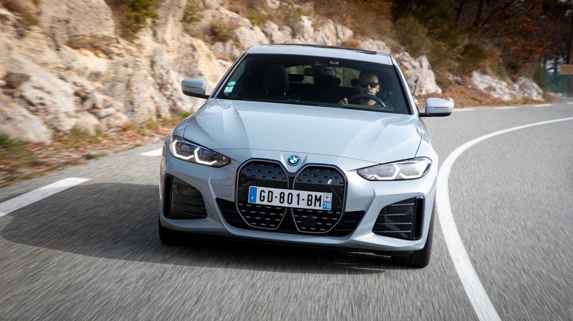 62813cb60584801c12c9507d_BMW_i4_eDrive-40-TopGear-SA-Front-Avon-Middleton15.03.22.jpg