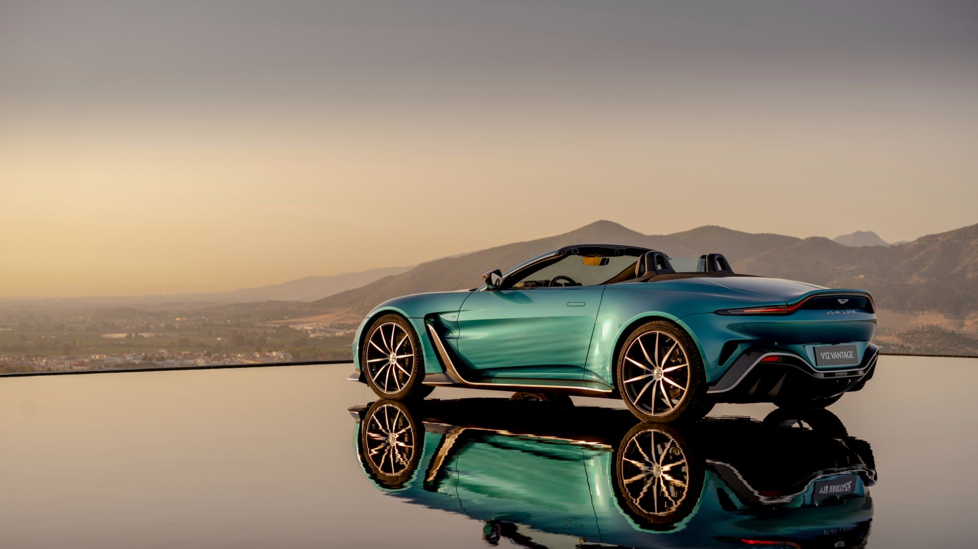63048aee5b3d8ee913b79ef7_Aston-Martin-V12-Vantage-Roadster-TopGear-SA-Rear.jpg