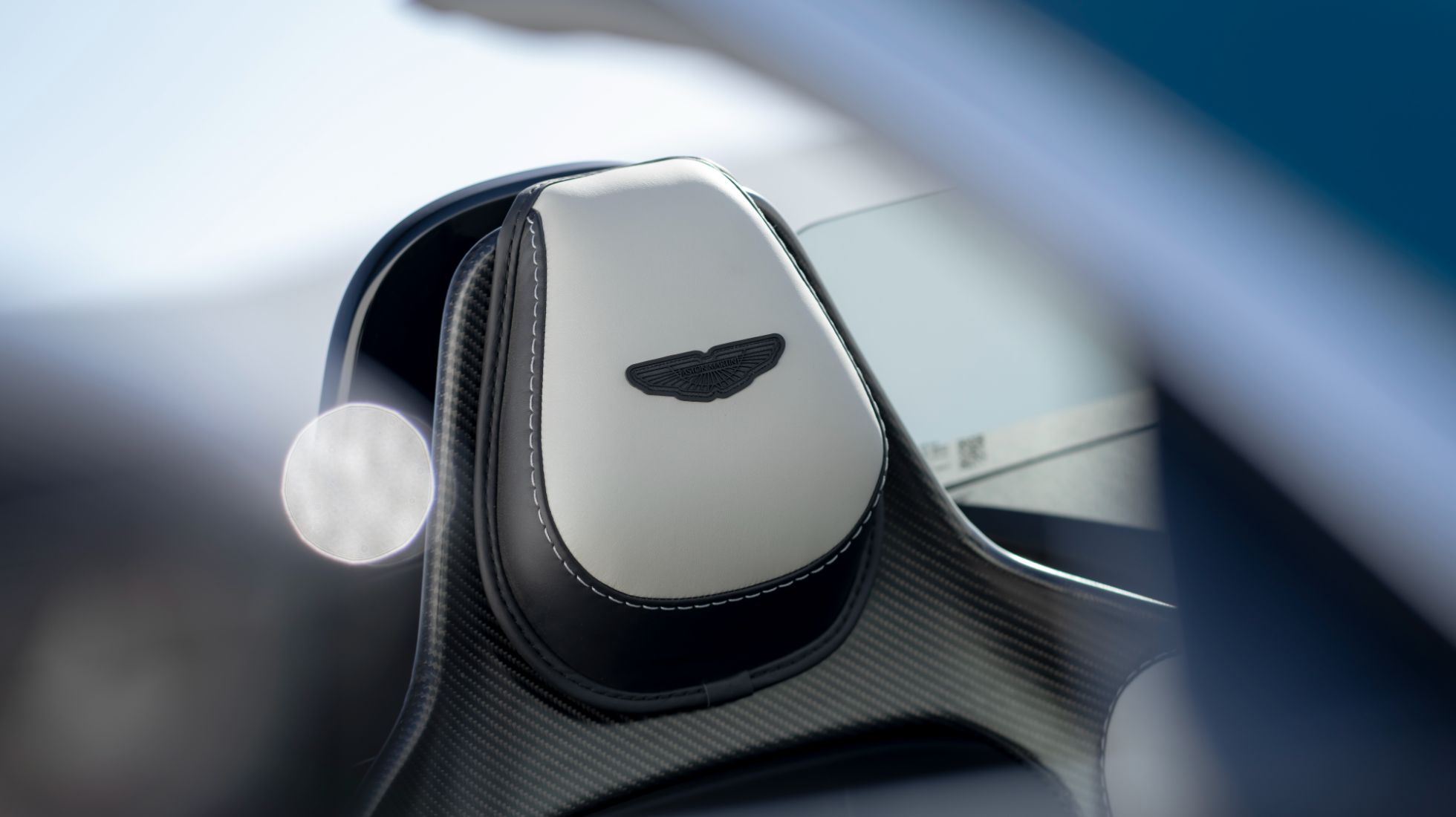 63048af9b8f86cf3e66541cf_Aston-Martin-V12-Vantage-Roadster-TopGear-SA-Interior-3.jpg
