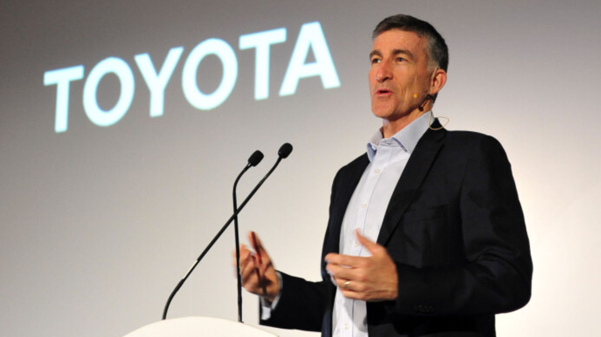 6305c66c8b328b759308445c_Andrew-Kirby-CEO-of-Toyota-SA-at-the-companys-plant-reopening-ceremony-1-2.jpg