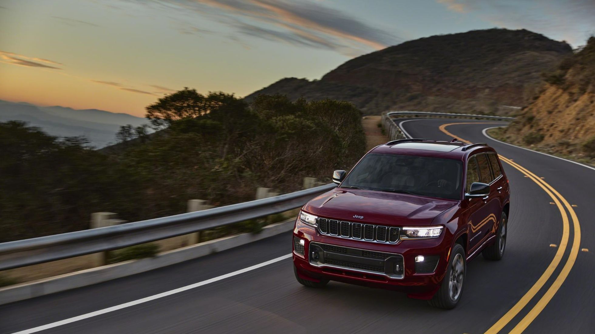 63087e5a80825f094813fdef_Jeep-Grand-Cherokee-L-Overland-TopGear-SA-5.jpg