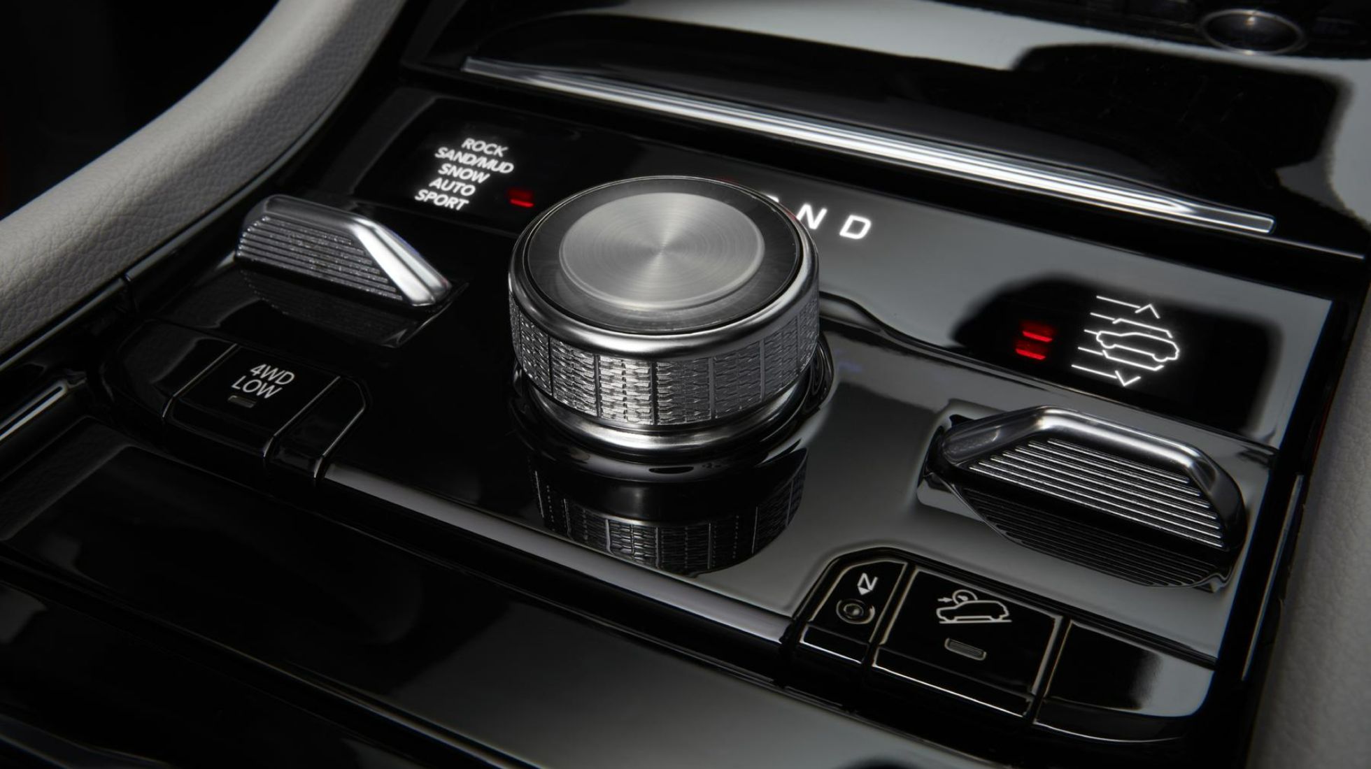 63087e5e7ea67e0aab446787_Jeep-Grand-Cherokee-L-Overland-TopGear-SA-1.jpg